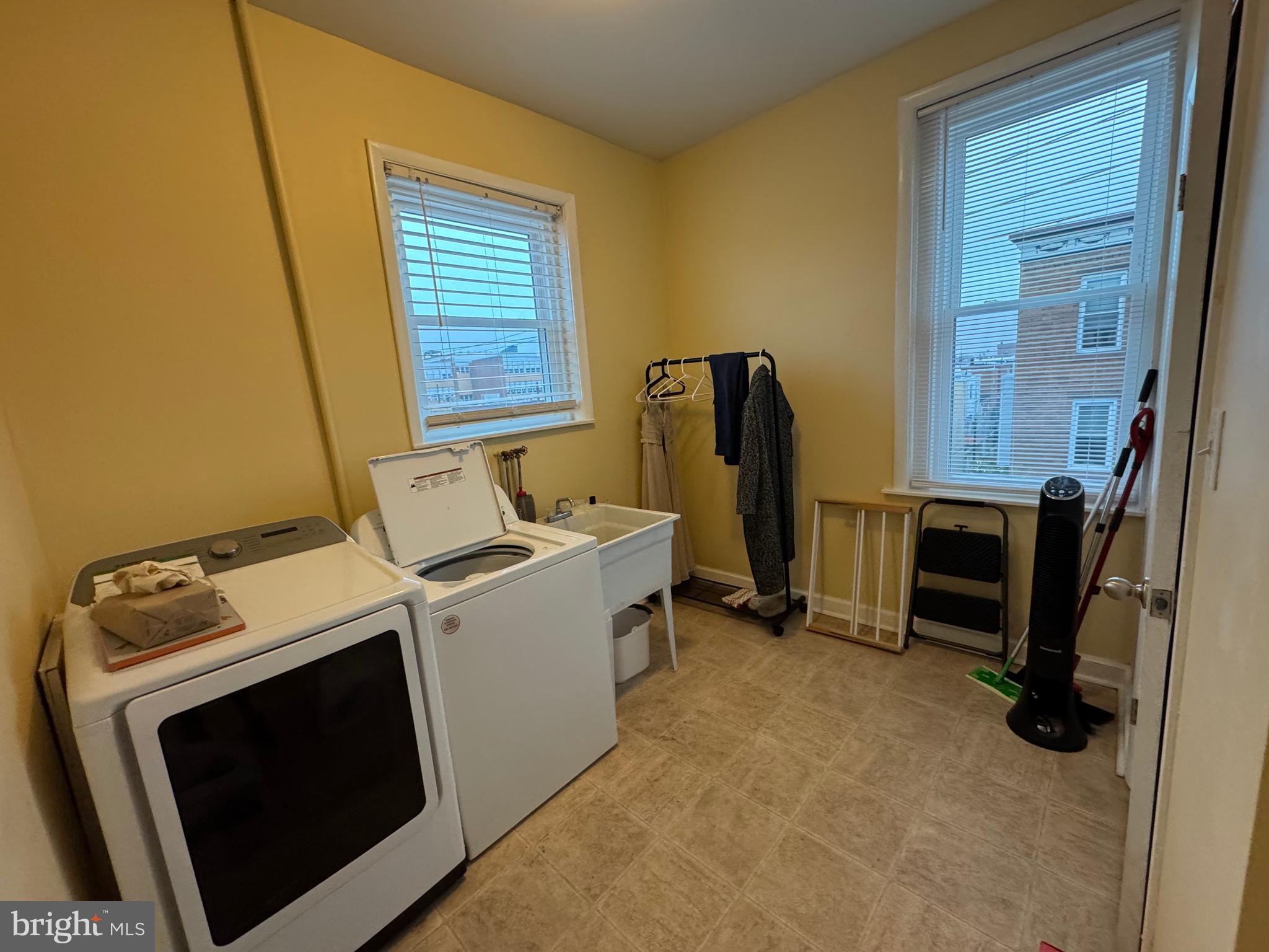 PASSYUNK SQUARE - Residential Lease