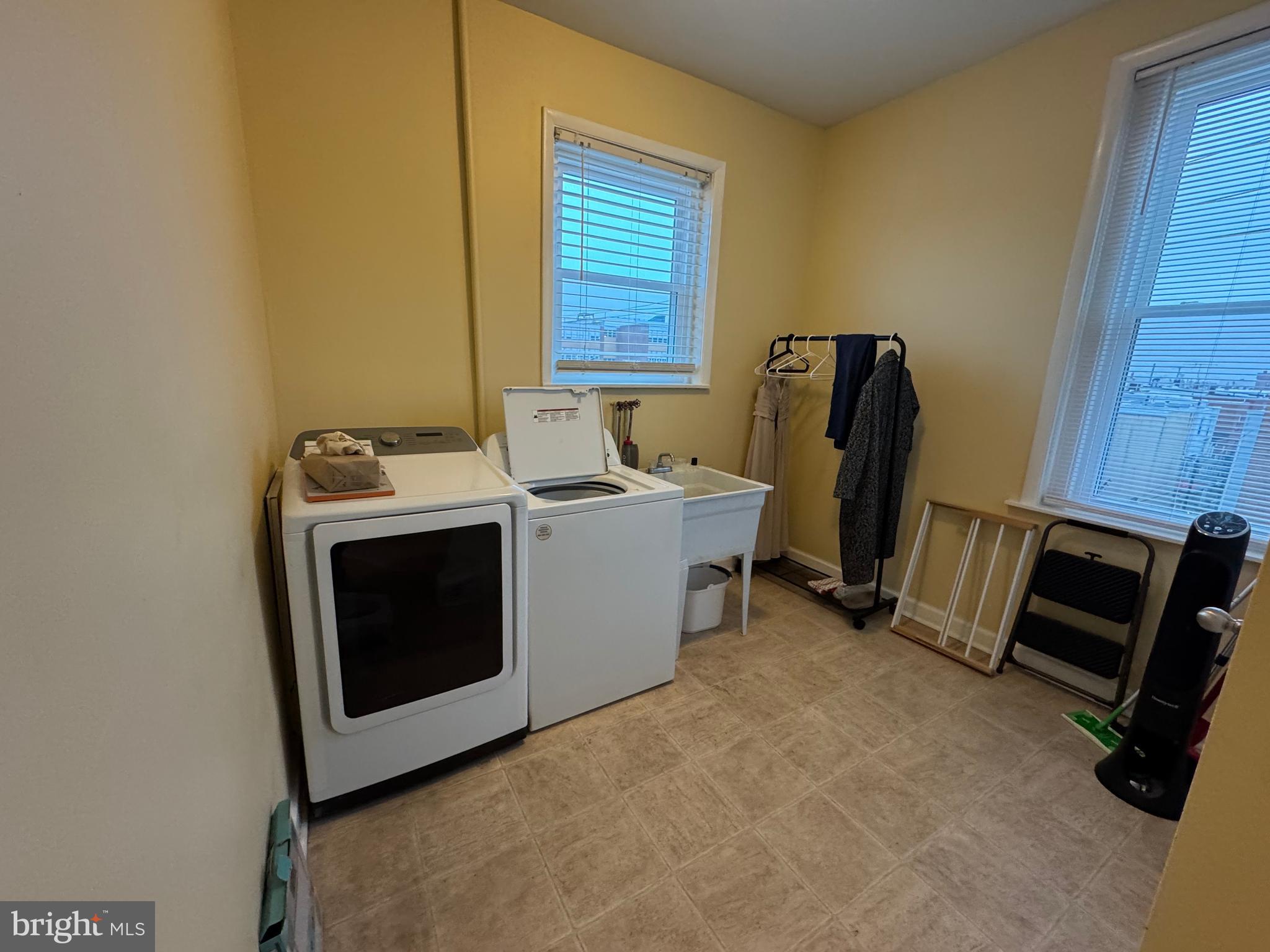 PASSYUNK SQUARE - Residential Lease