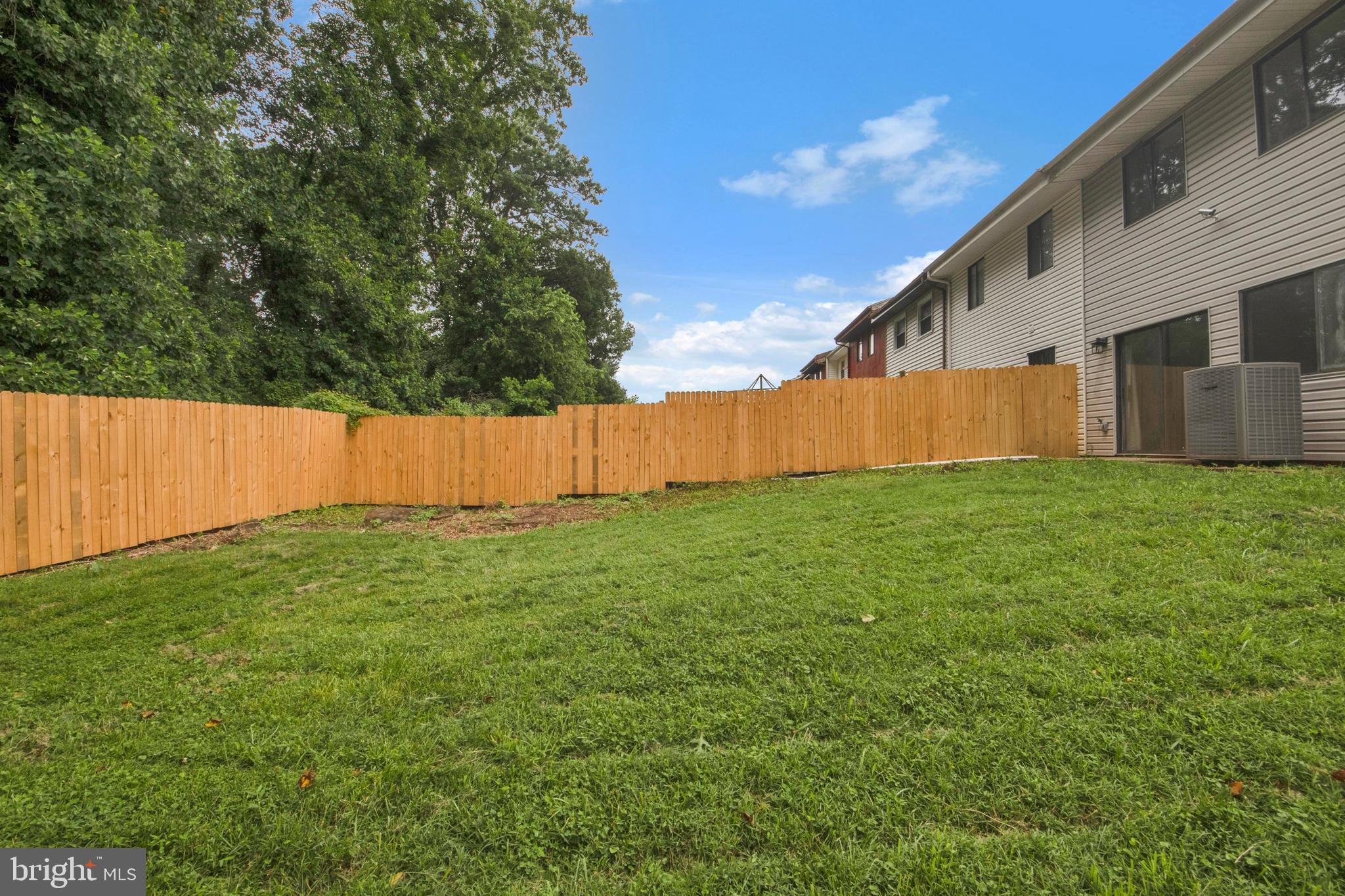 DEERFIELD - Residential Lease