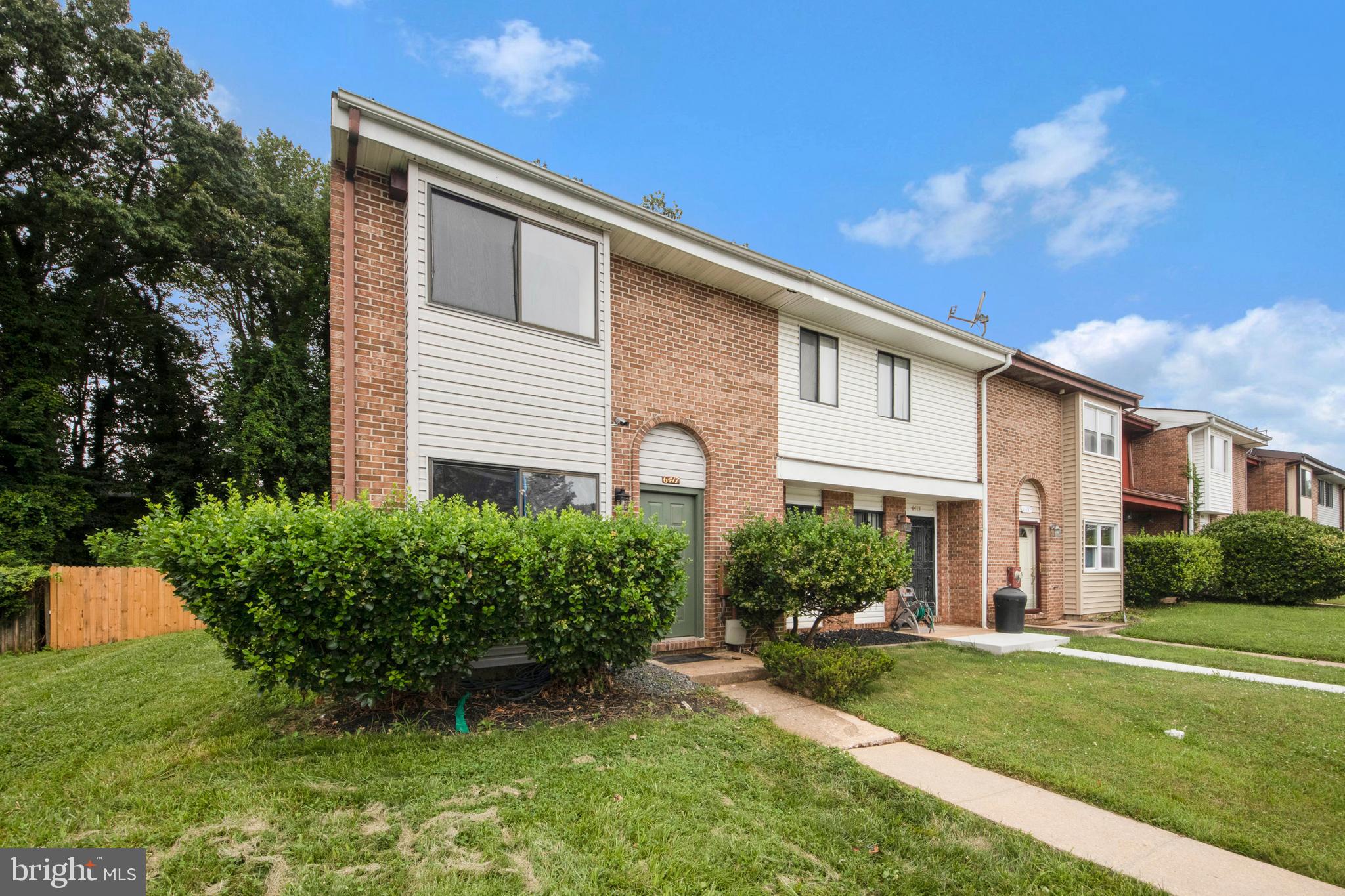 DEERFIELD - Residential Lease