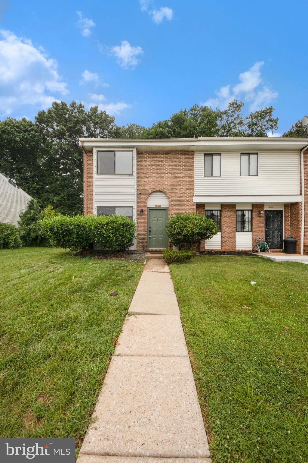 DEERFIELD - Residential Lease