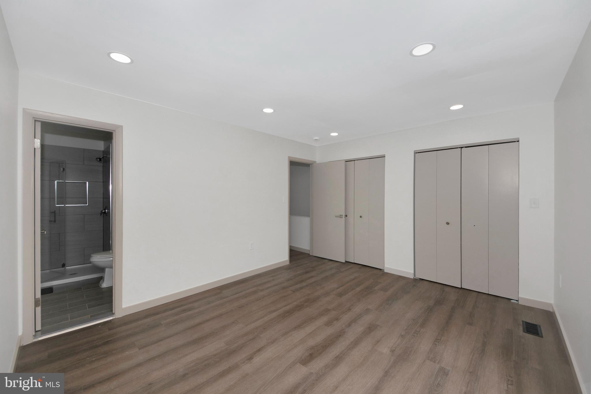 DEERFIELD - Residential Lease