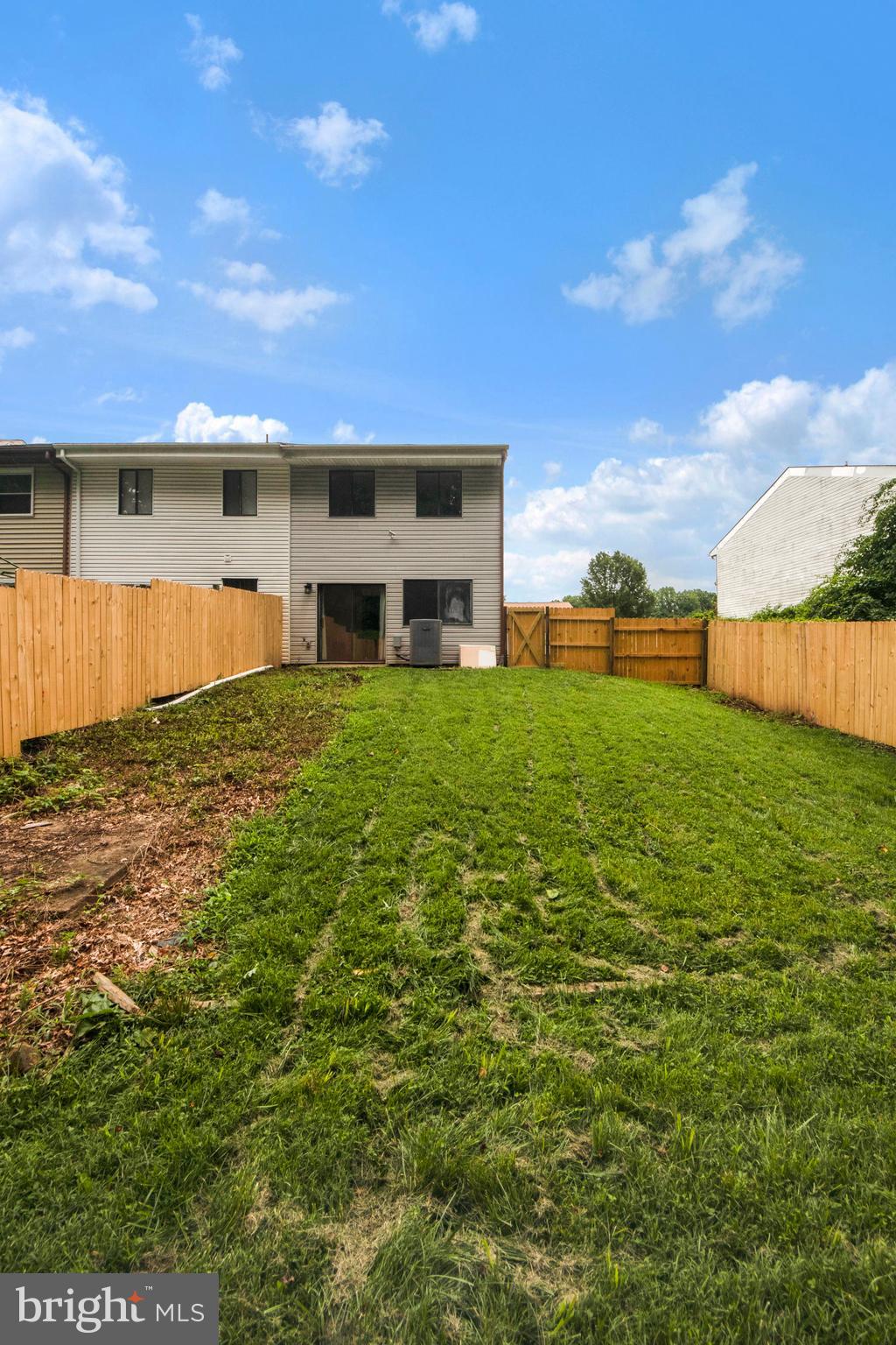 DEERFIELD - Residential Lease