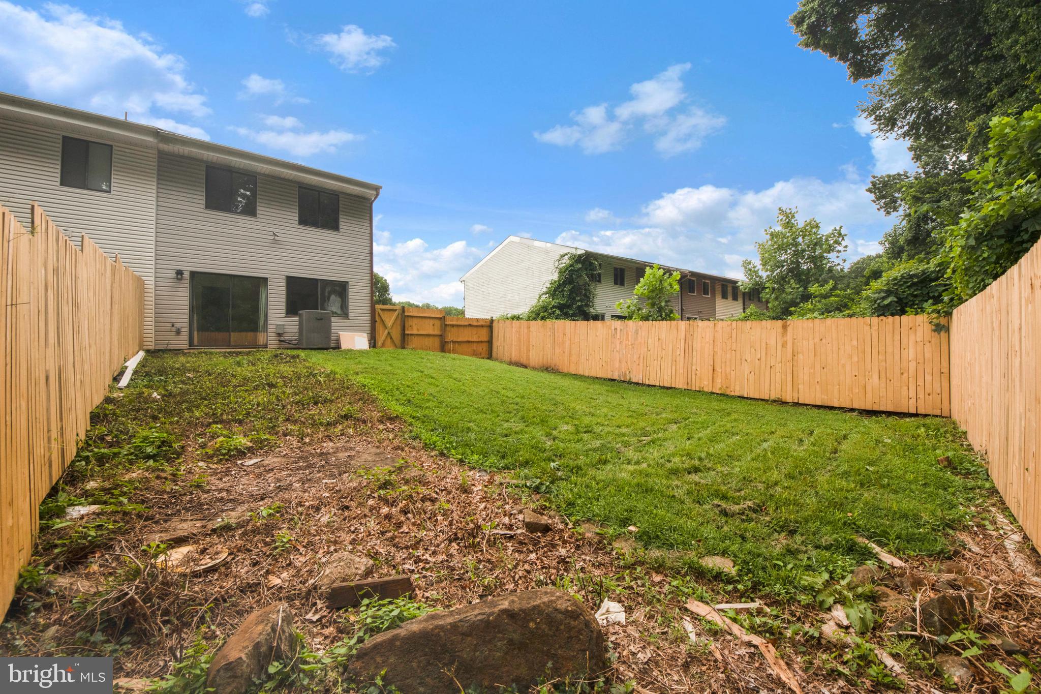 DEERFIELD - Residential Lease