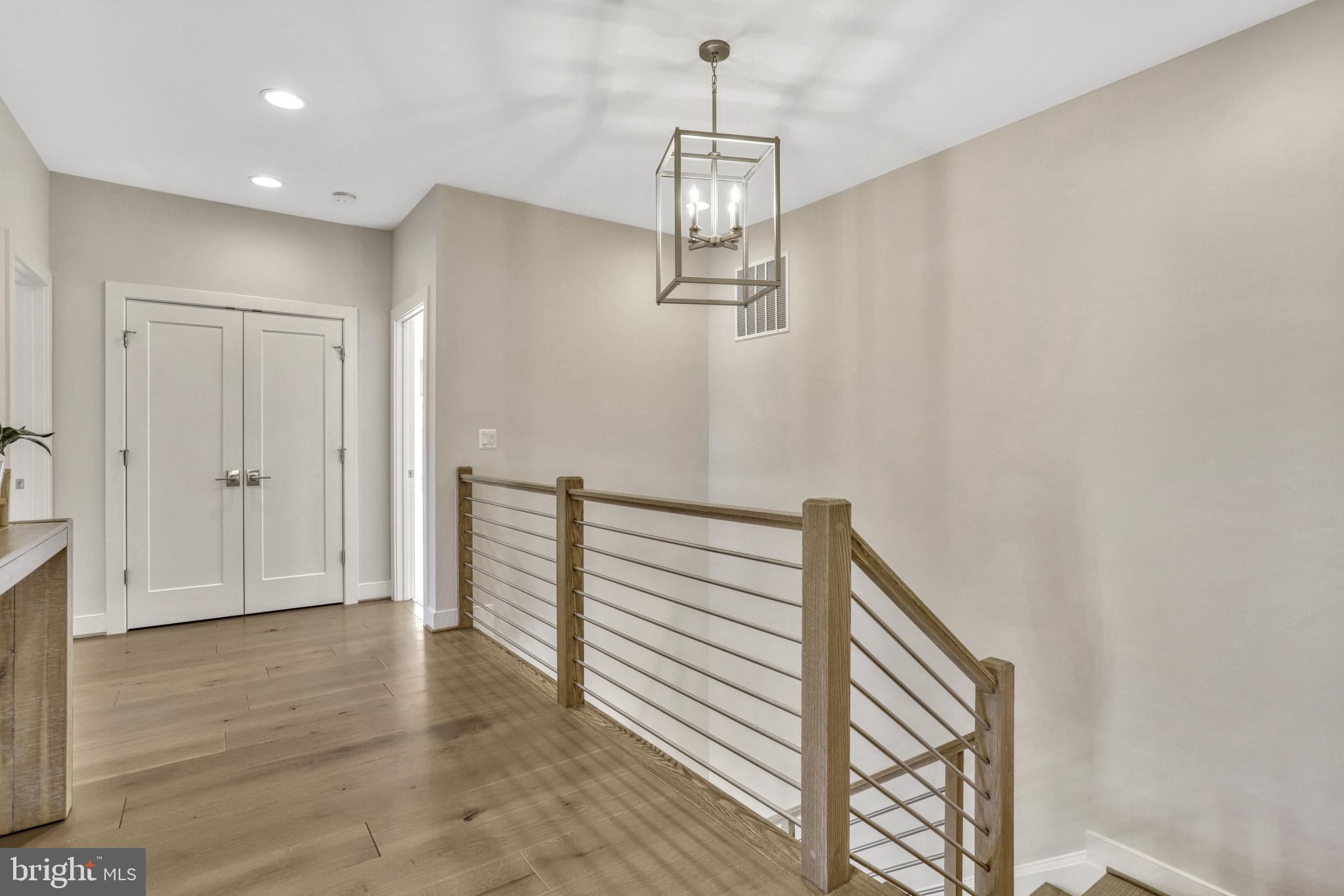 SOUTHAMPTON - Residential