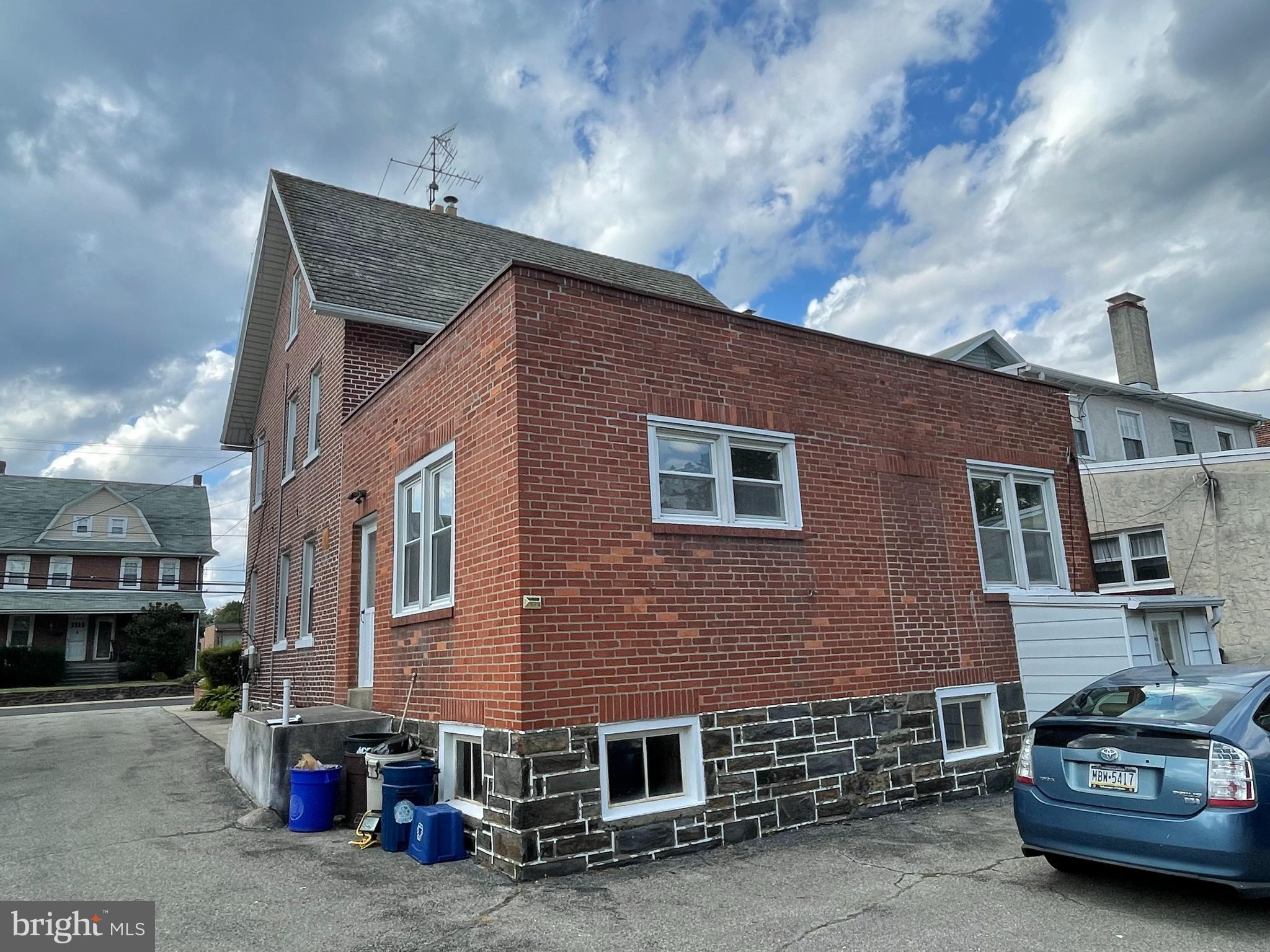 ADMORE - Residential Income