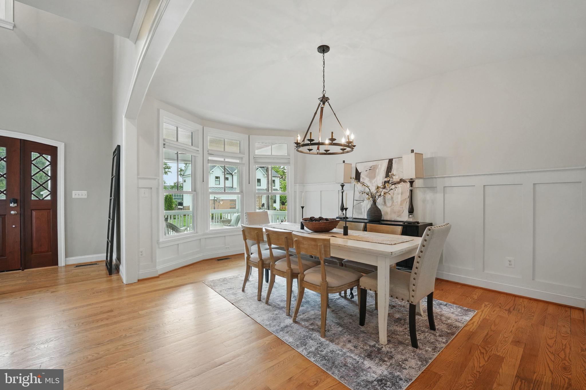 VIENNA WOODS - Residential