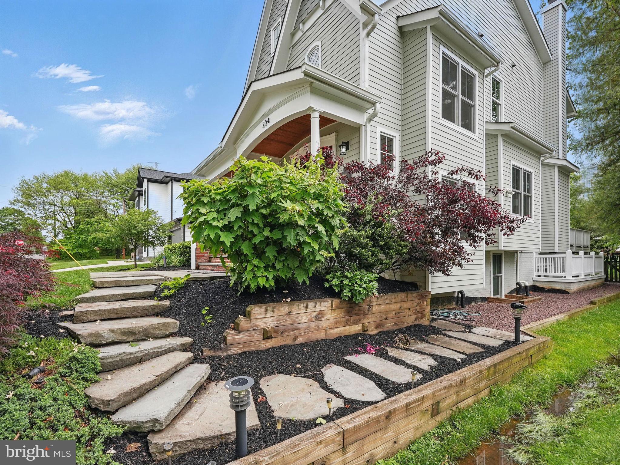 VIENNA WOODS - Residential