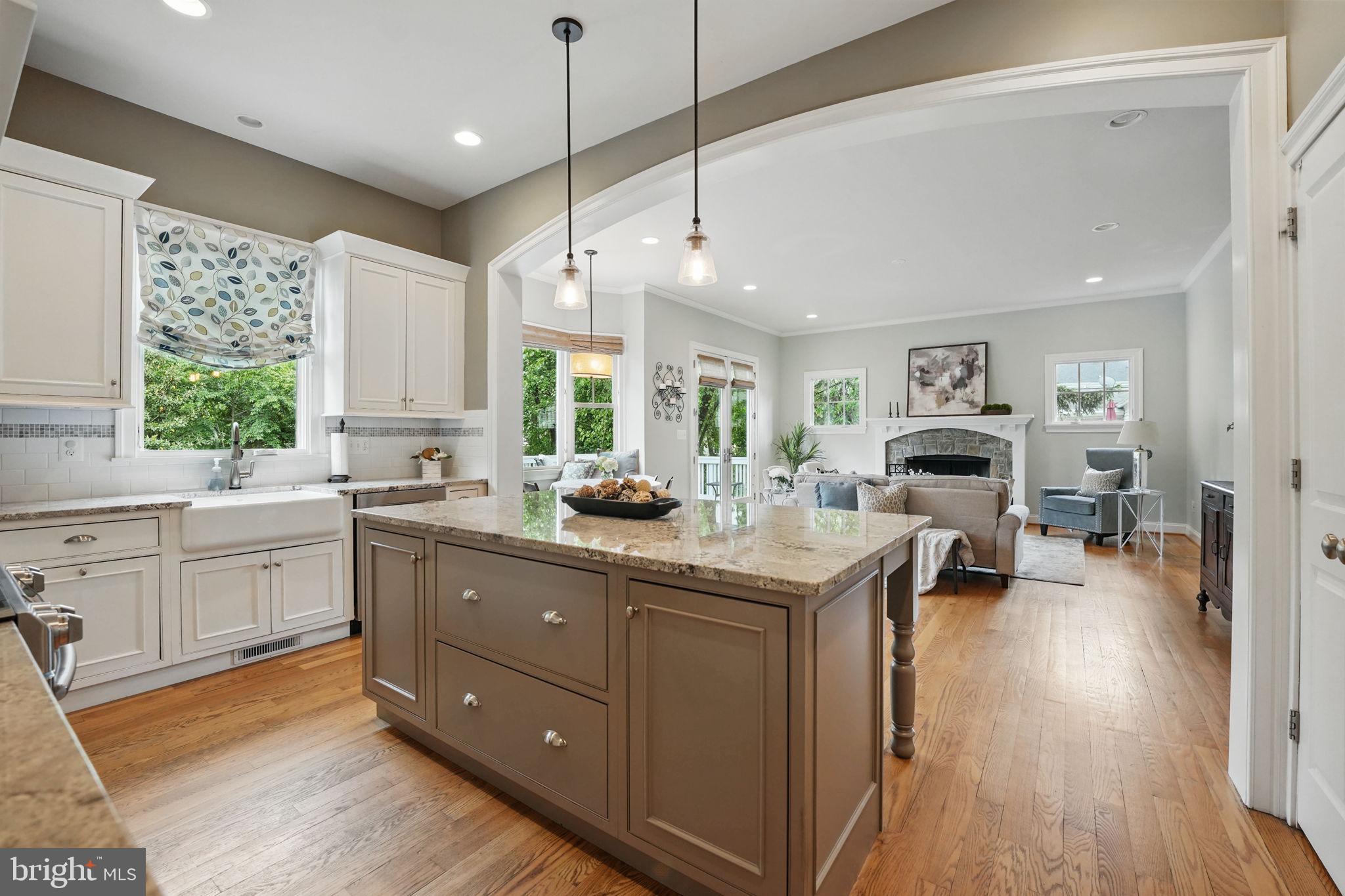 VIENNA WOODS - Residential