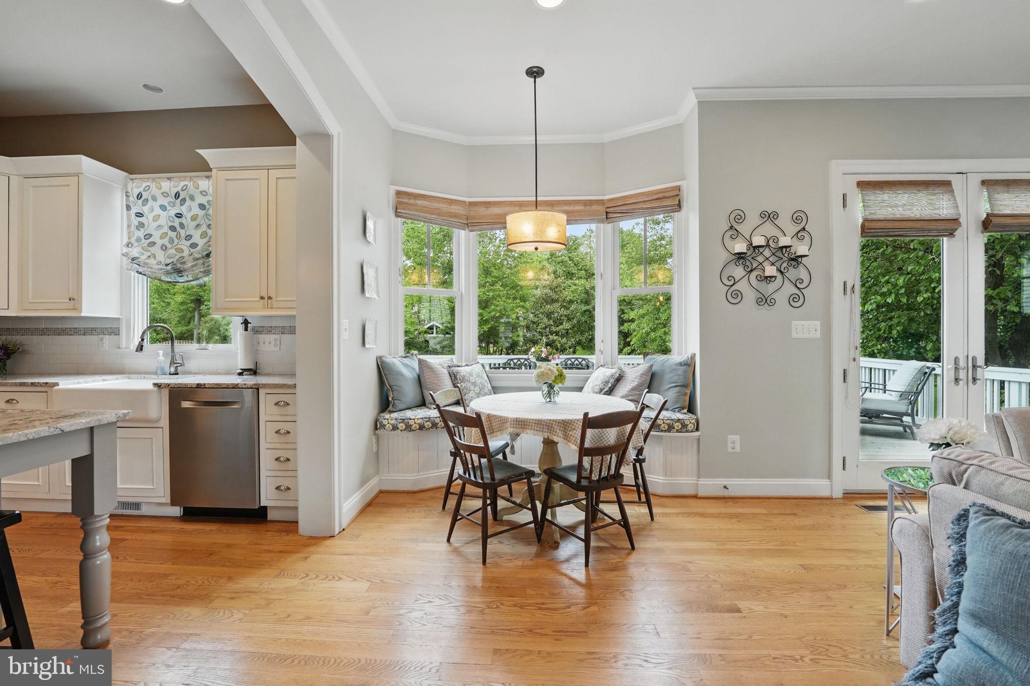 VIENNA WOODS - Residential