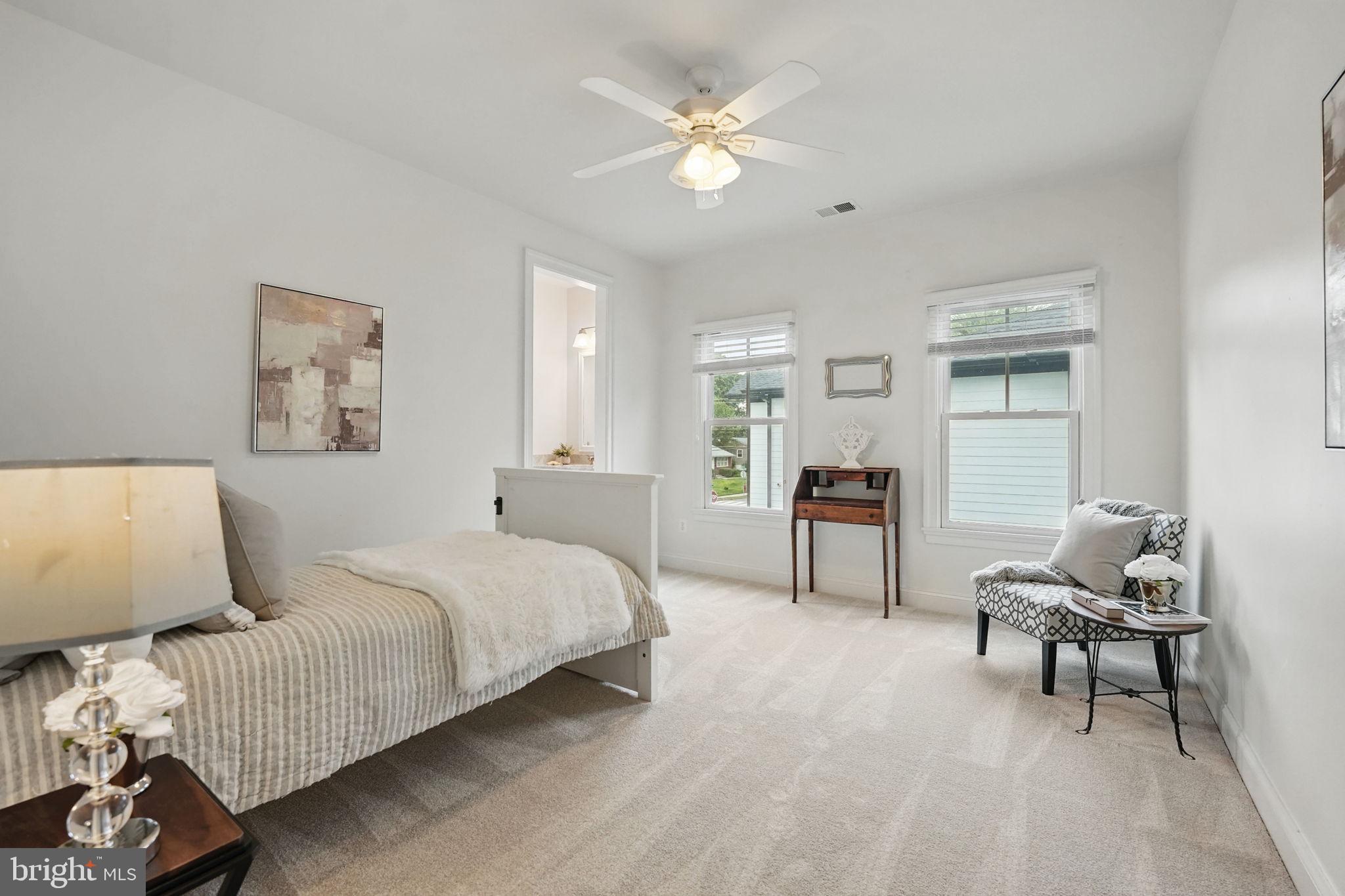 VIENNA WOODS - Residential