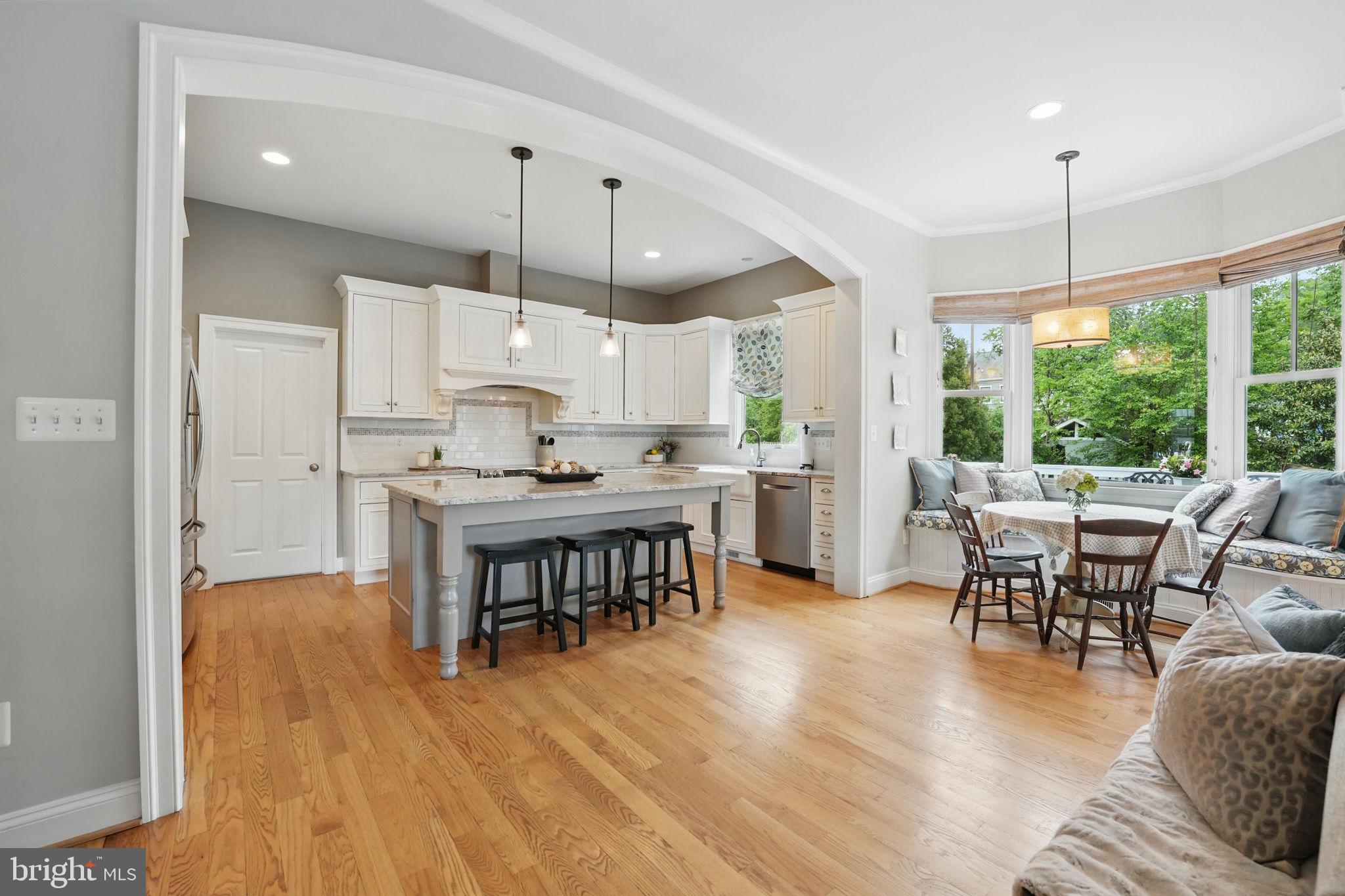 VIENNA WOODS - Residential