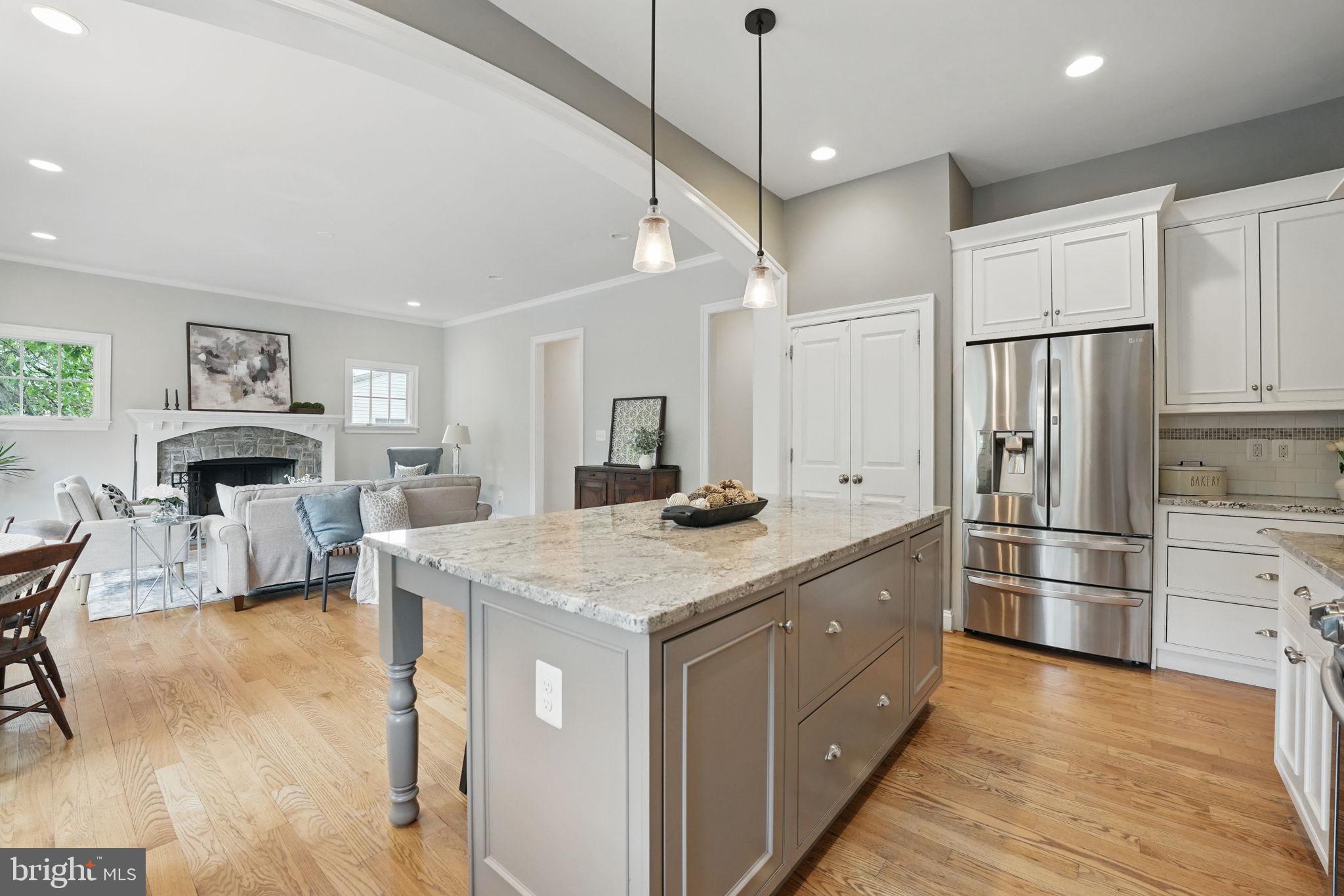 VIENNA WOODS - Residential