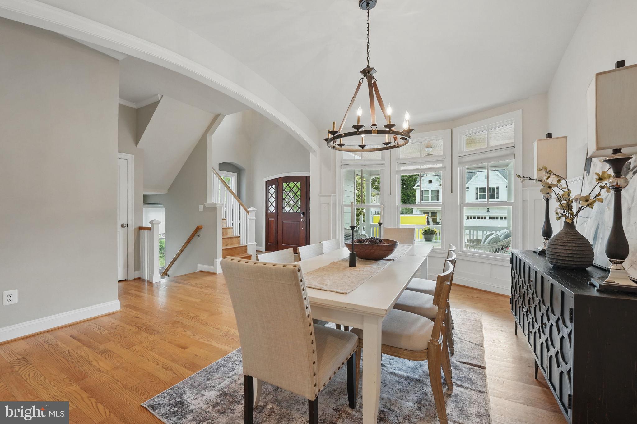 VIENNA WOODS - Residential