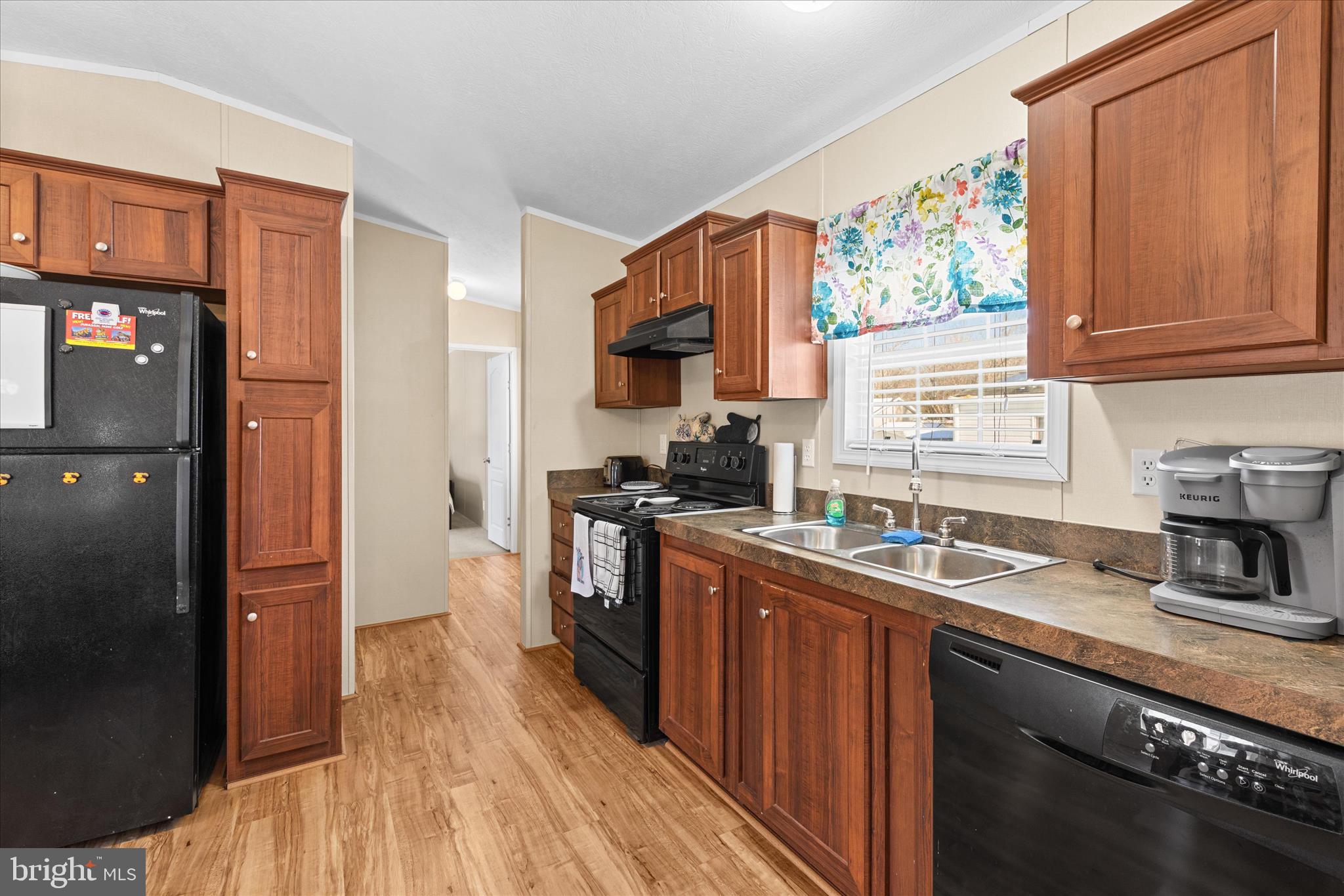 ANGOLA BEACH - Residential