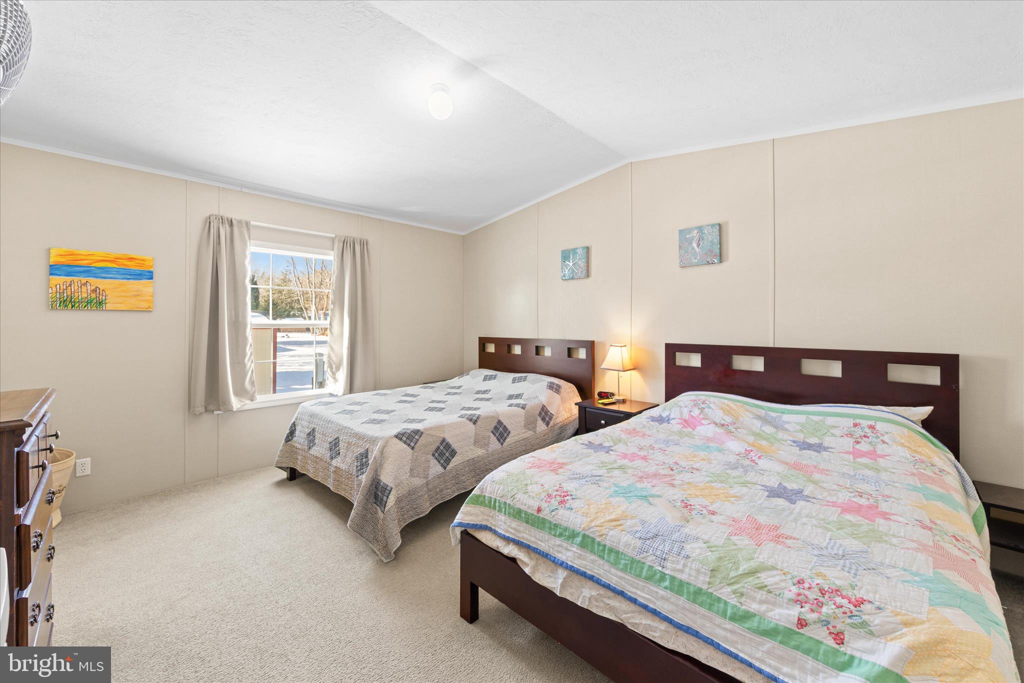 ANGOLA BEACH - Residential