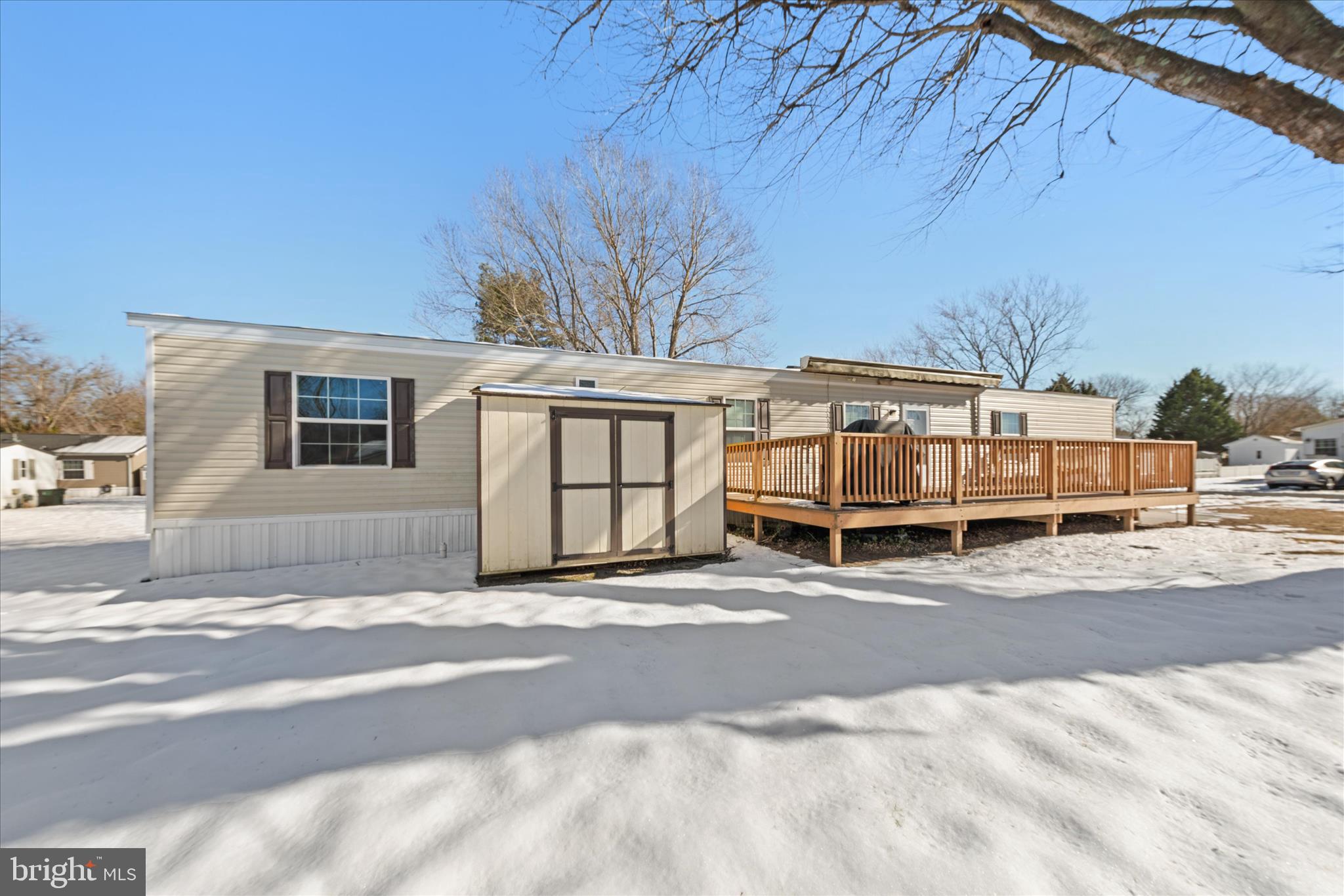 ANGOLA BEACH - Residential