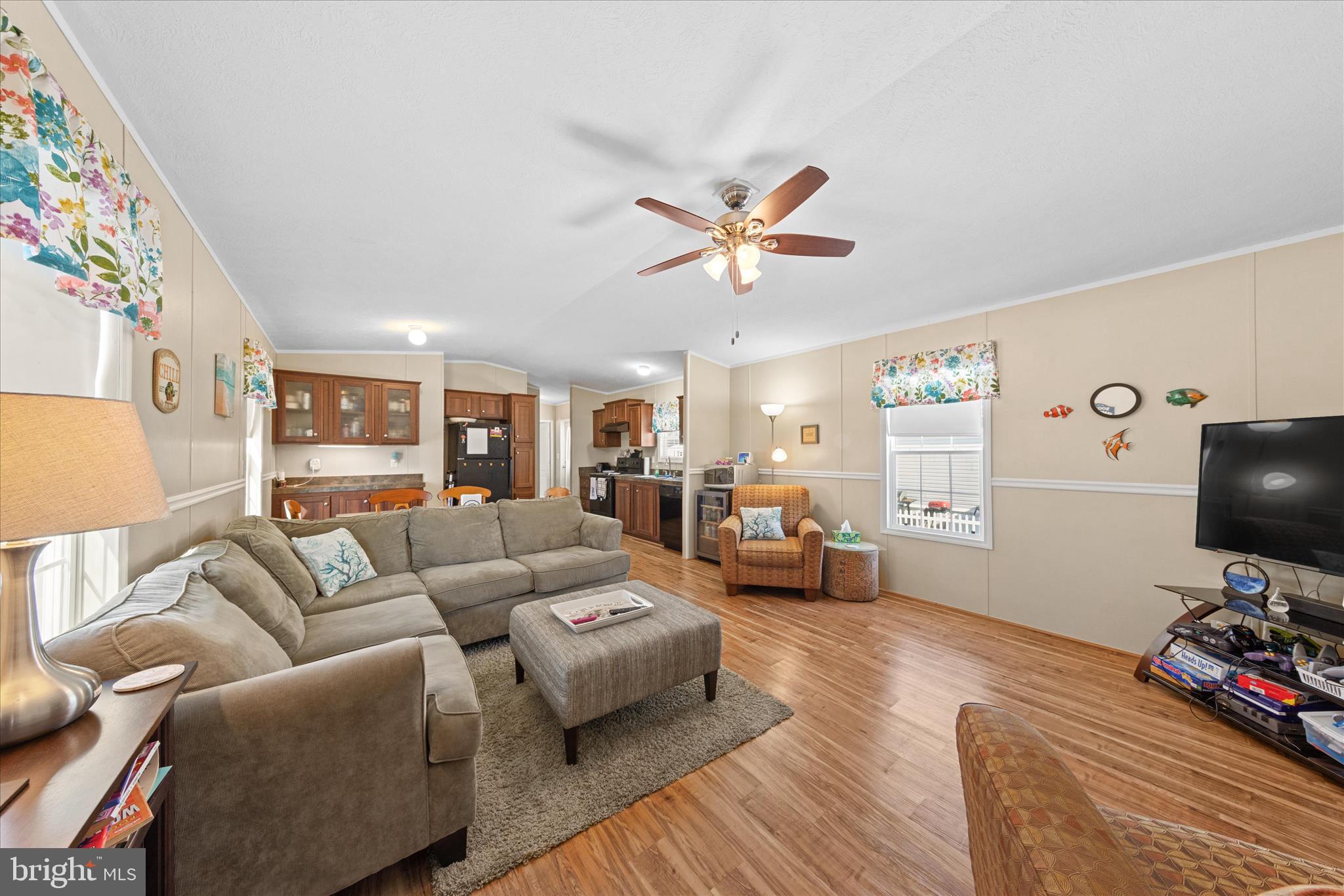 ANGOLA BEACH - Residential