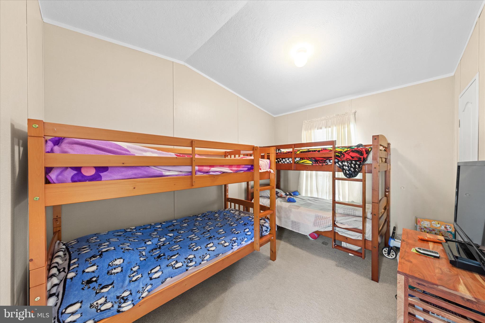 ANGOLA BEACH - Residential