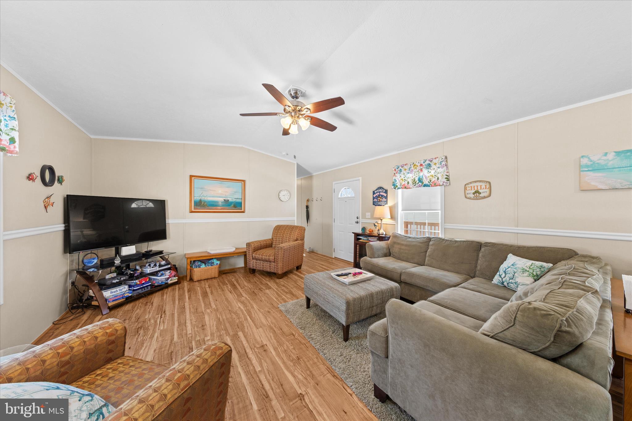 ANGOLA BEACH - Residential