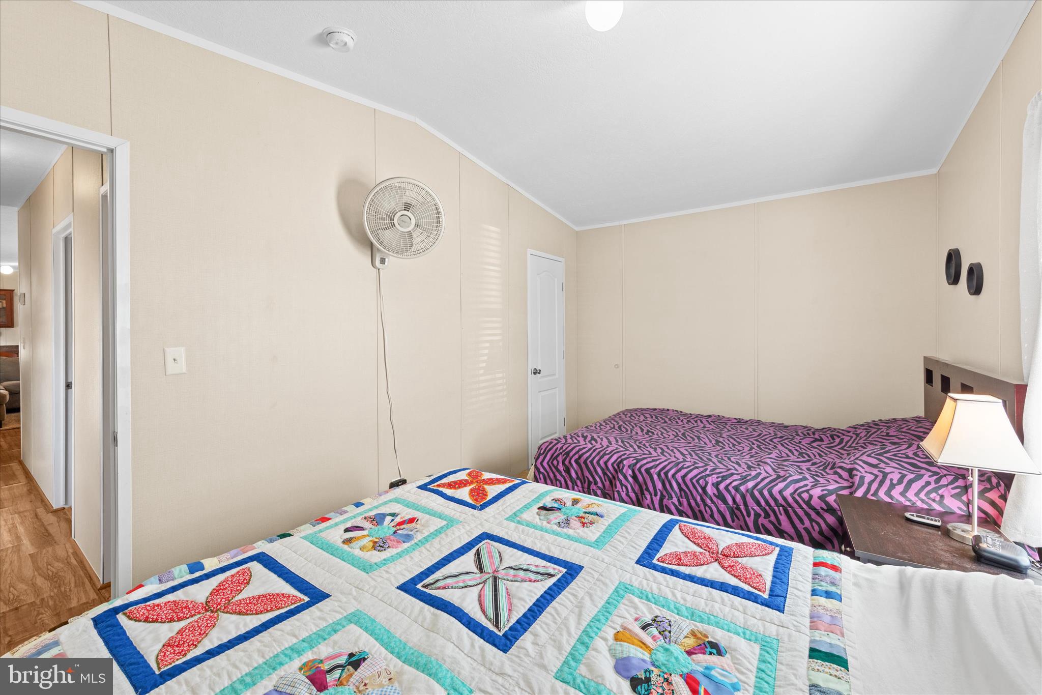 ANGOLA BEACH - Residential