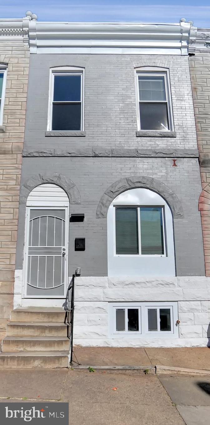 BROADWAY EAST - Residential