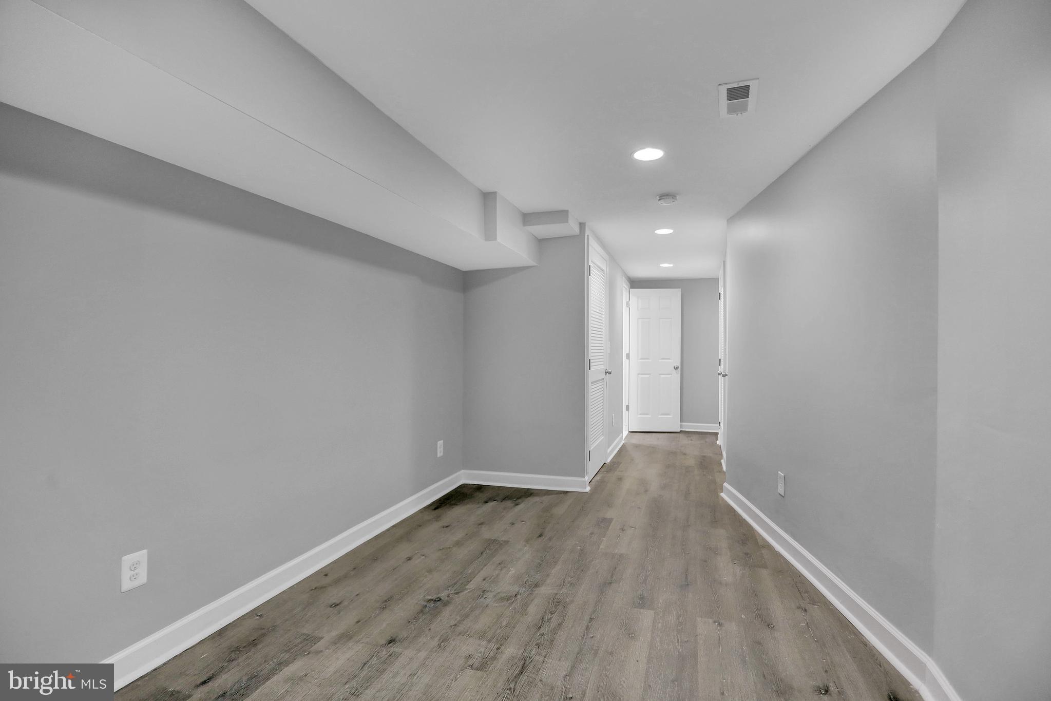 BROADWAY EAST - Residential