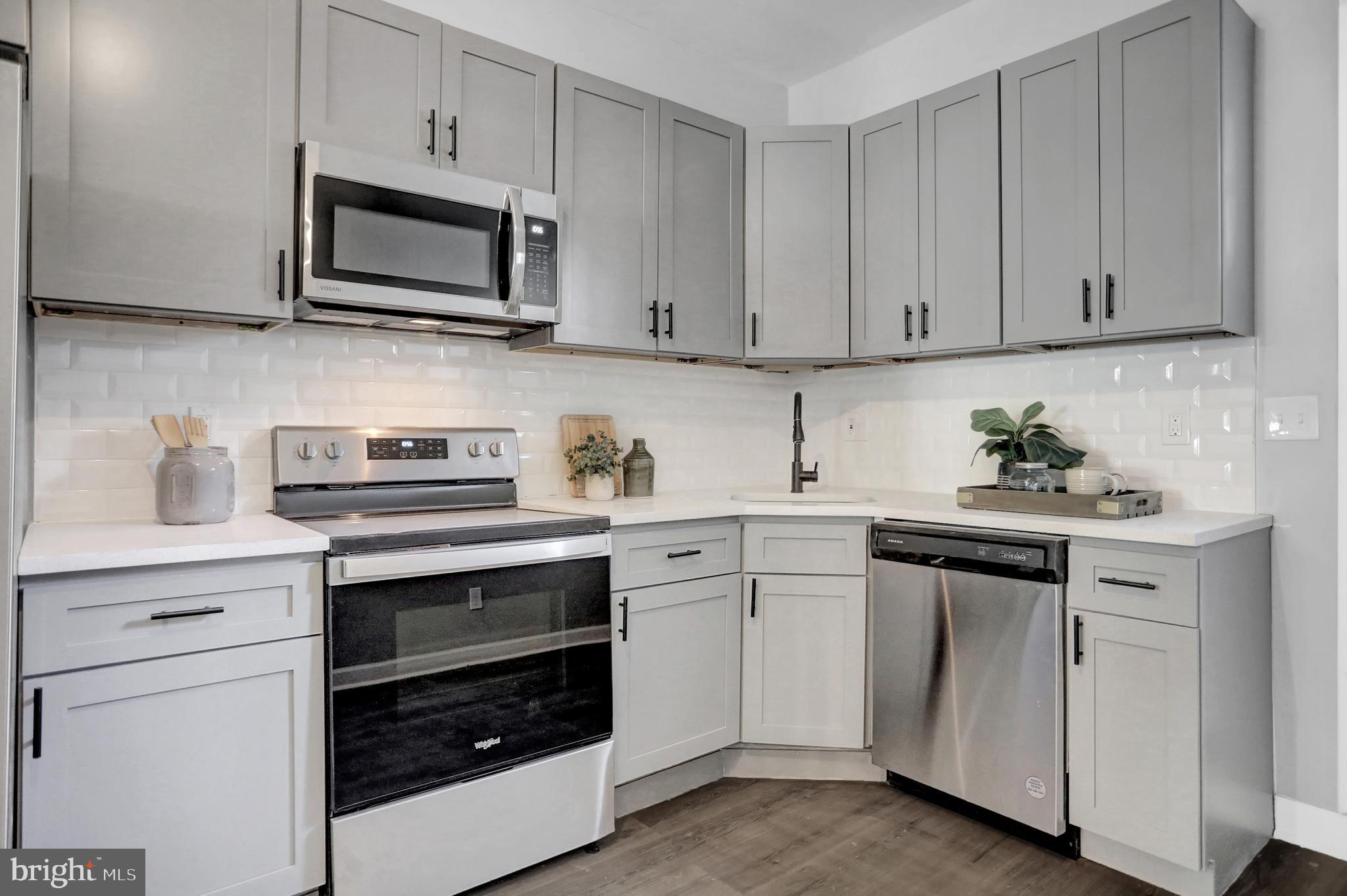 BROADWAY EAST - Residential