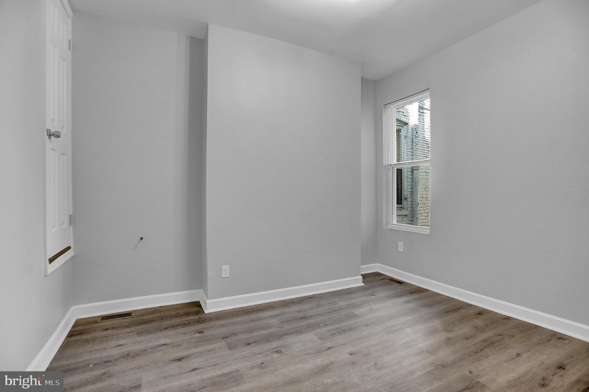 BROADWAY EAST - Residential