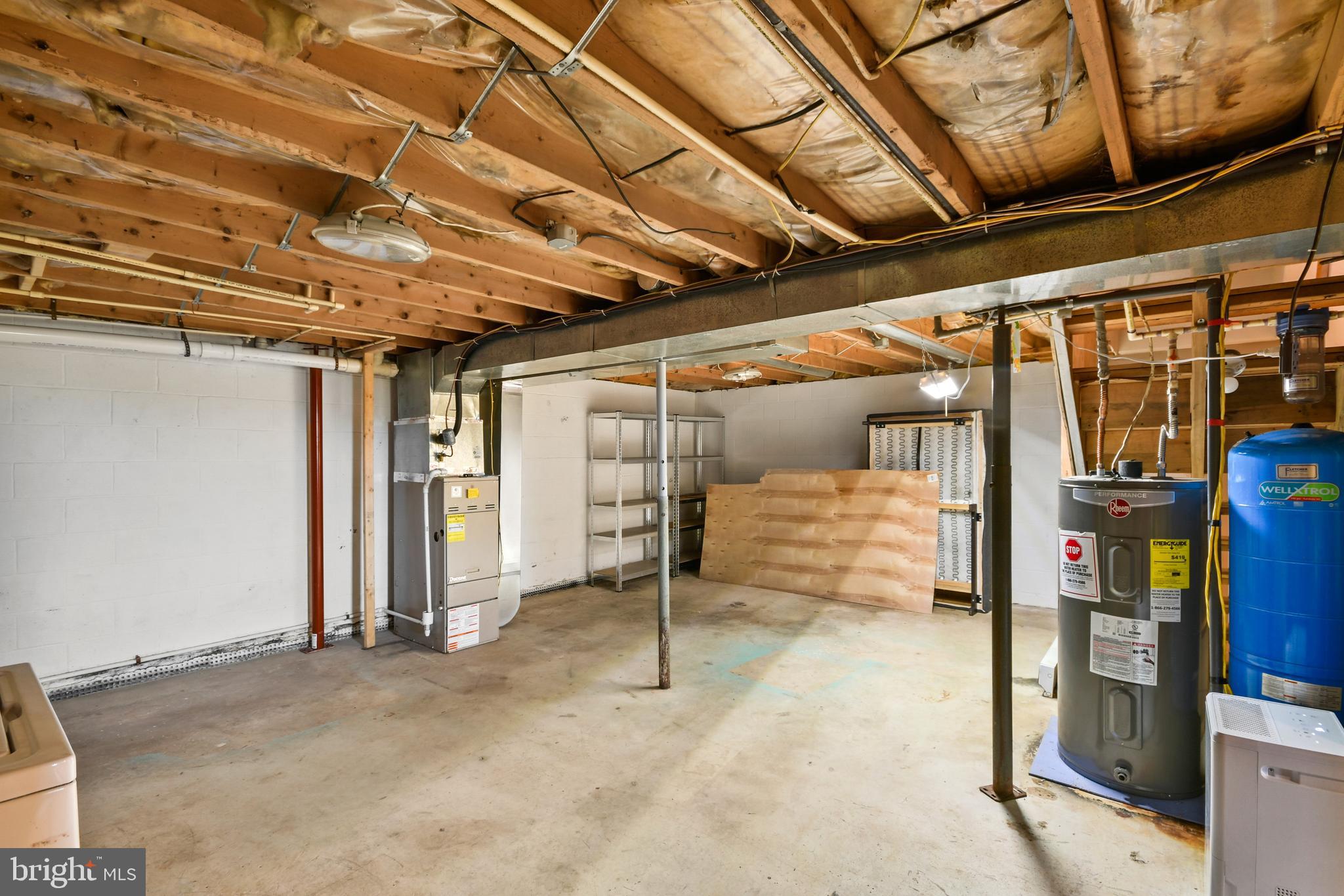 MYERSVILLE - Residential