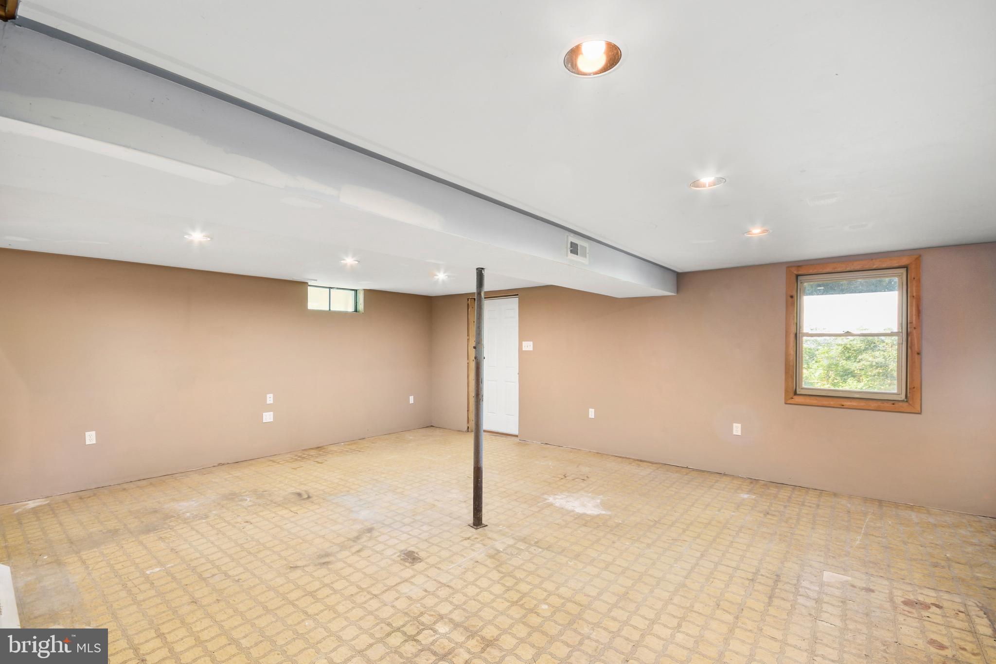 MYERSVILLE - Residential