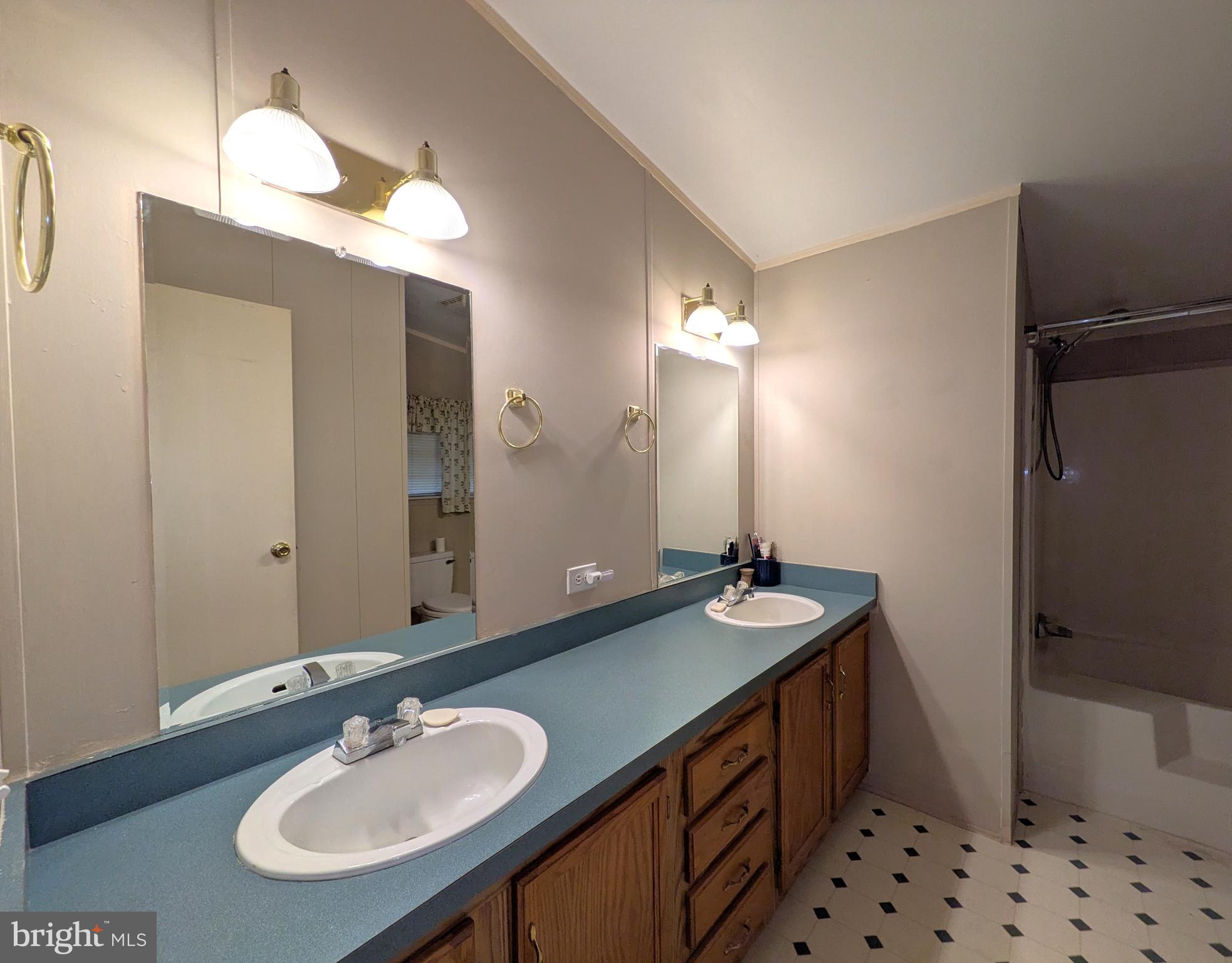 VILLAGE OF COOL BRANCH - Residential