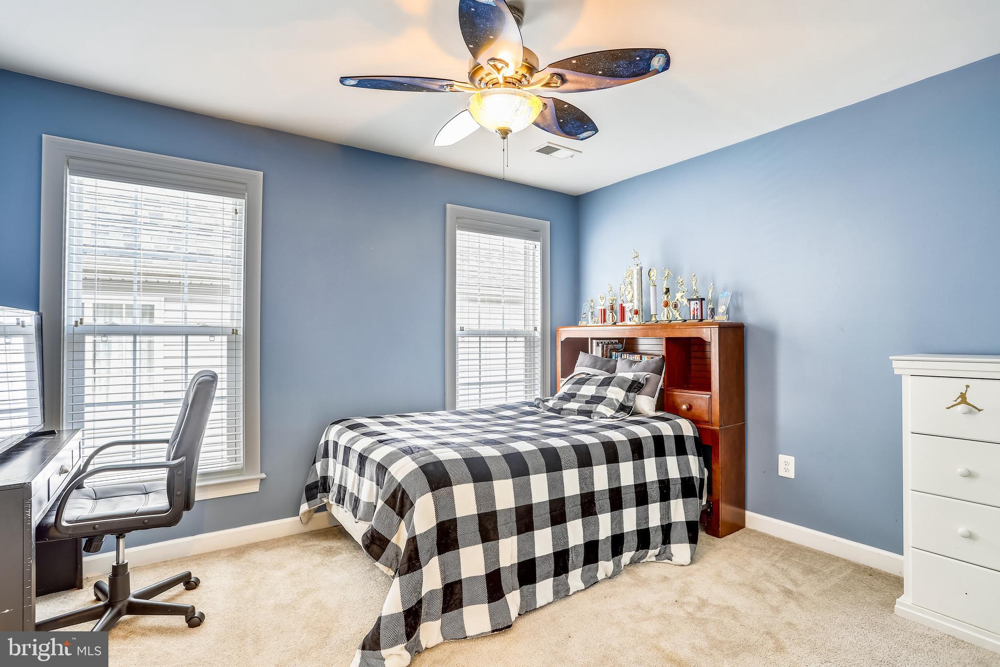 EAGLES POINTE - Residential