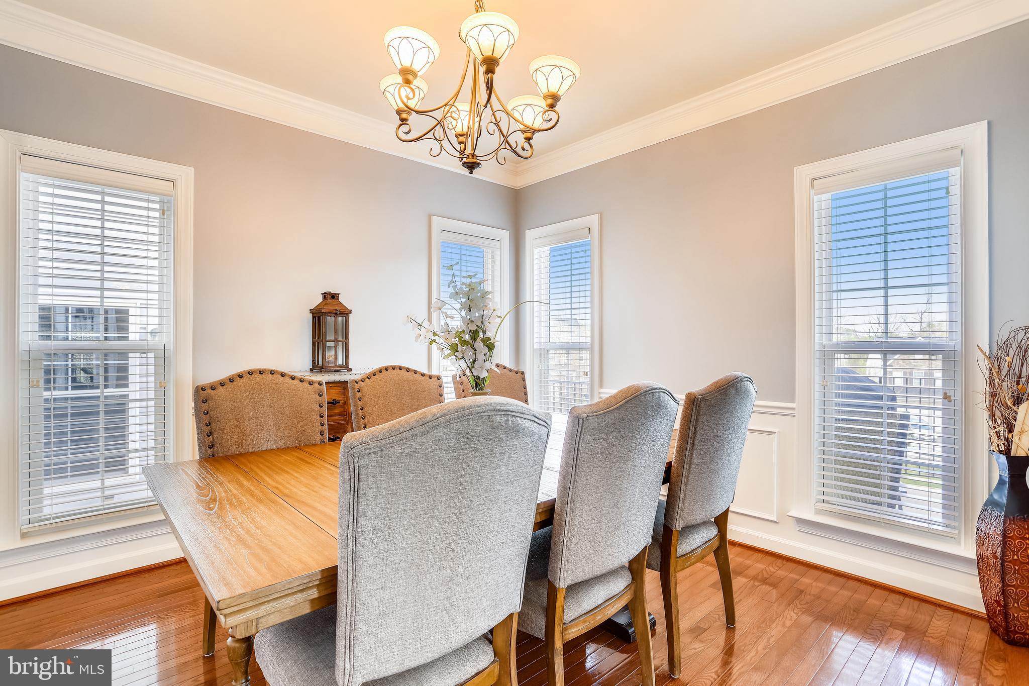 EAGLES POINTE - Residential