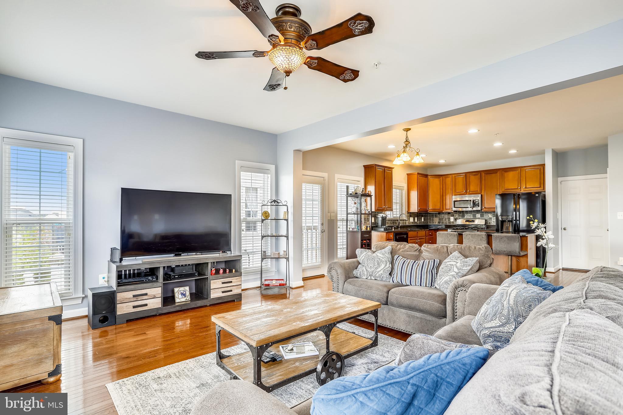 EAGLES POINTE - Residential