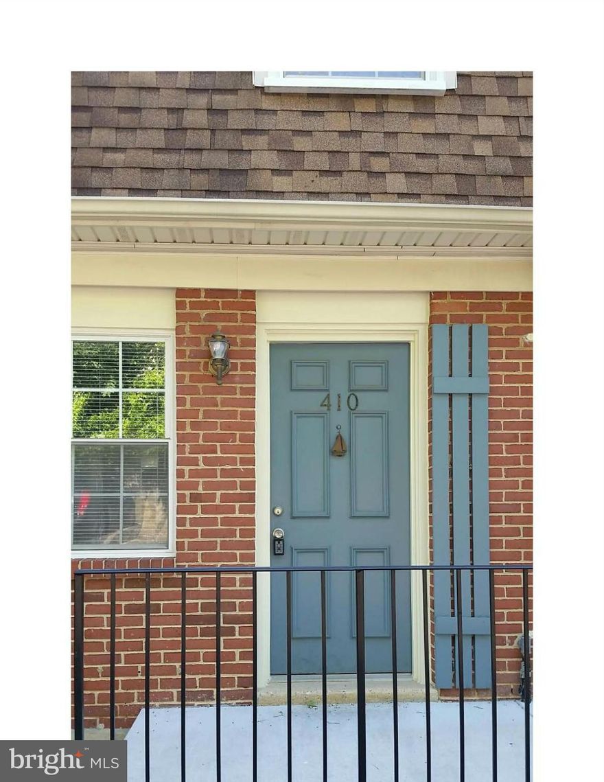 Renovated 3 bedroom townhouse (new kitchen cabinets, granite countertop, freshly painted throughout).    Wood floors on 2nd level & carpet in LR.  Easy access to downtown Annapolis, Routes 50/97. Shows well.   Assigned parking space #6.    No pets please.