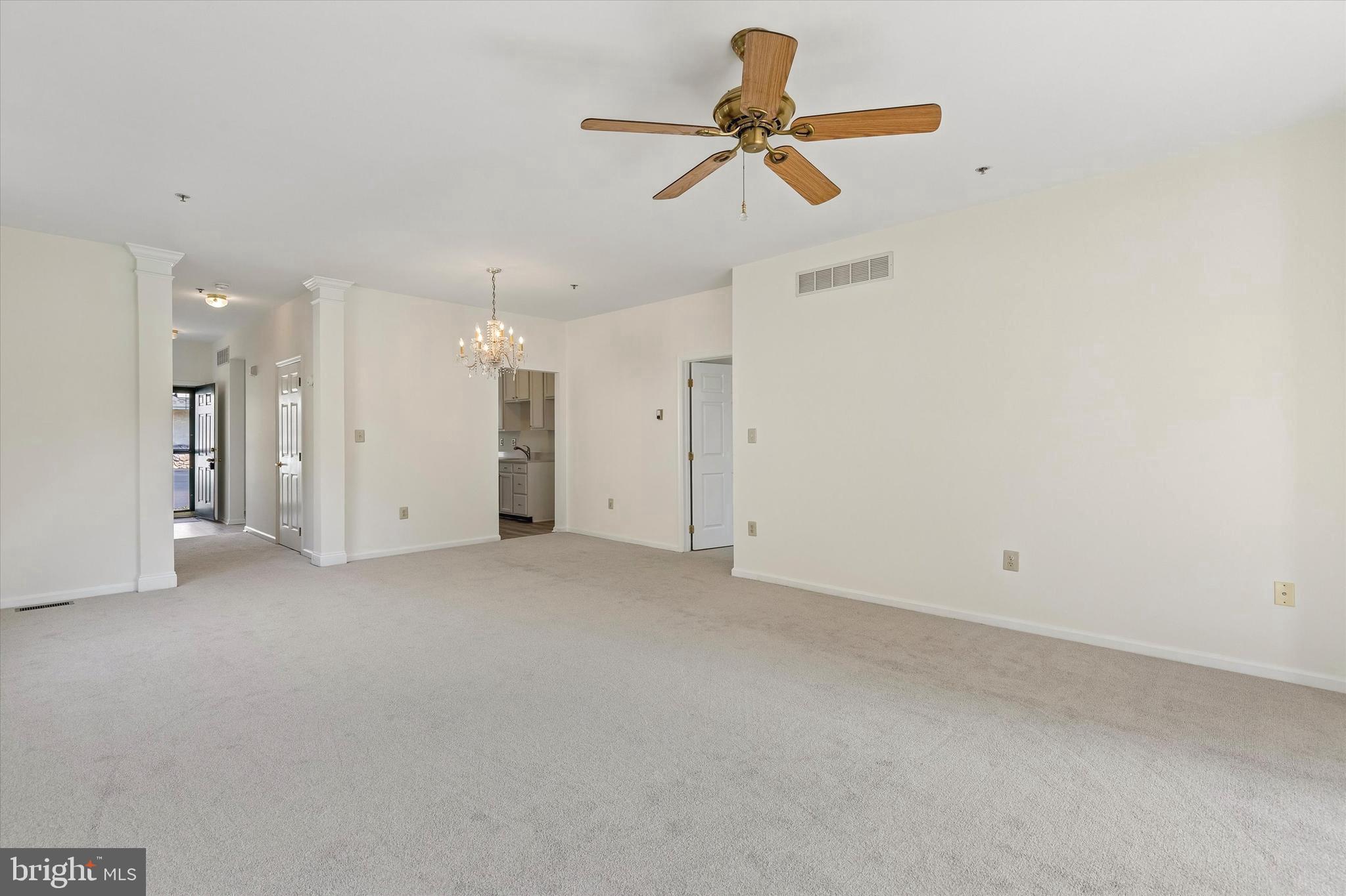 STUARTS KEEP - Residential