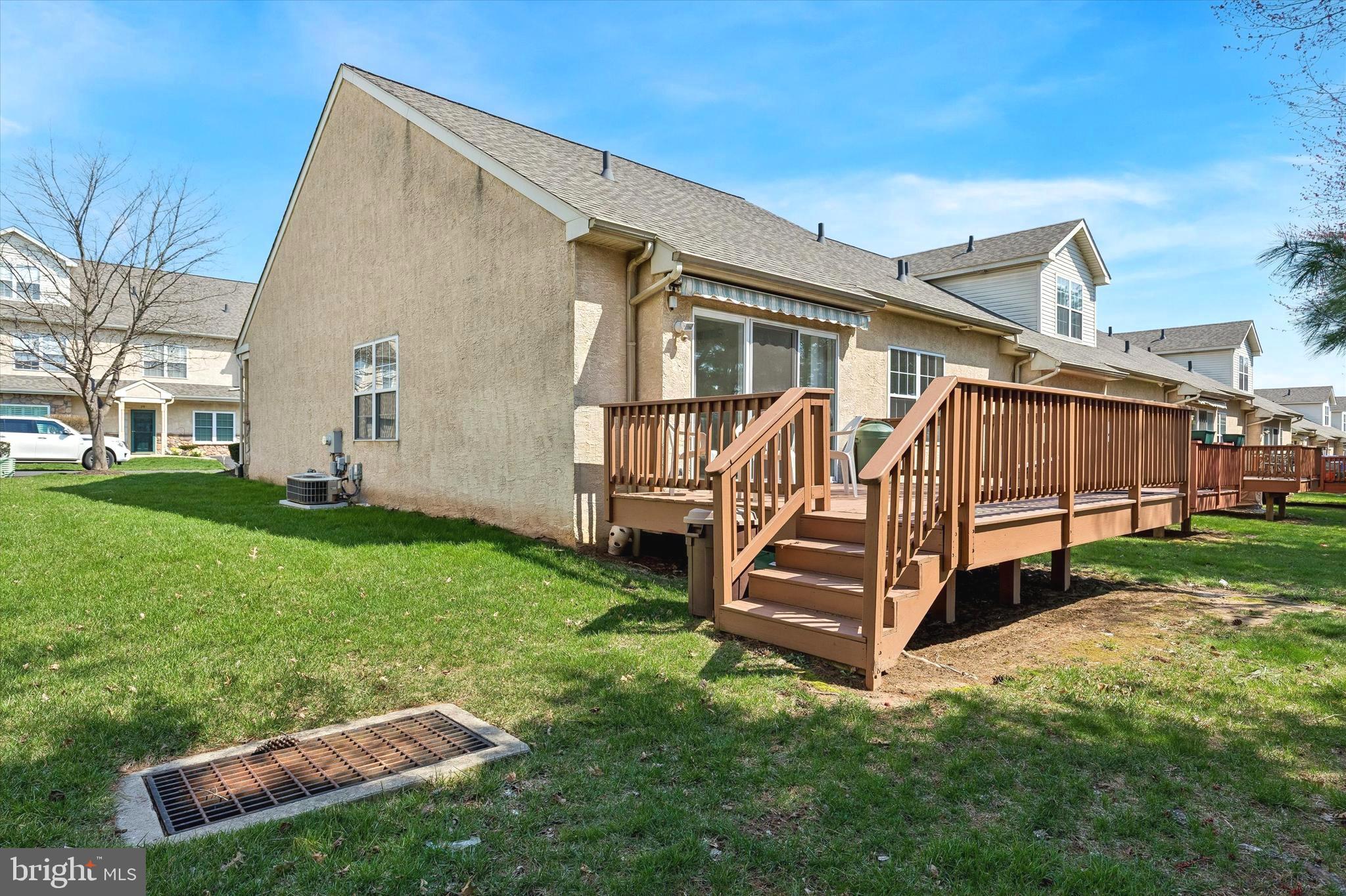 STUARTS KEEP - Residential