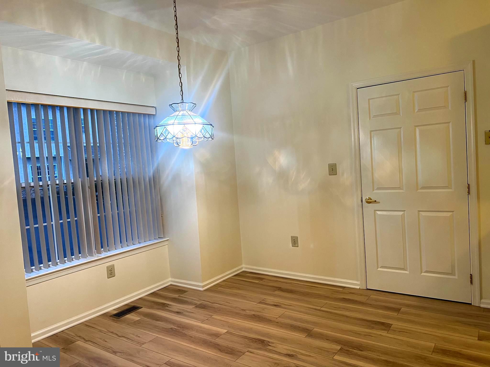 STUARTS KEEP - Residential