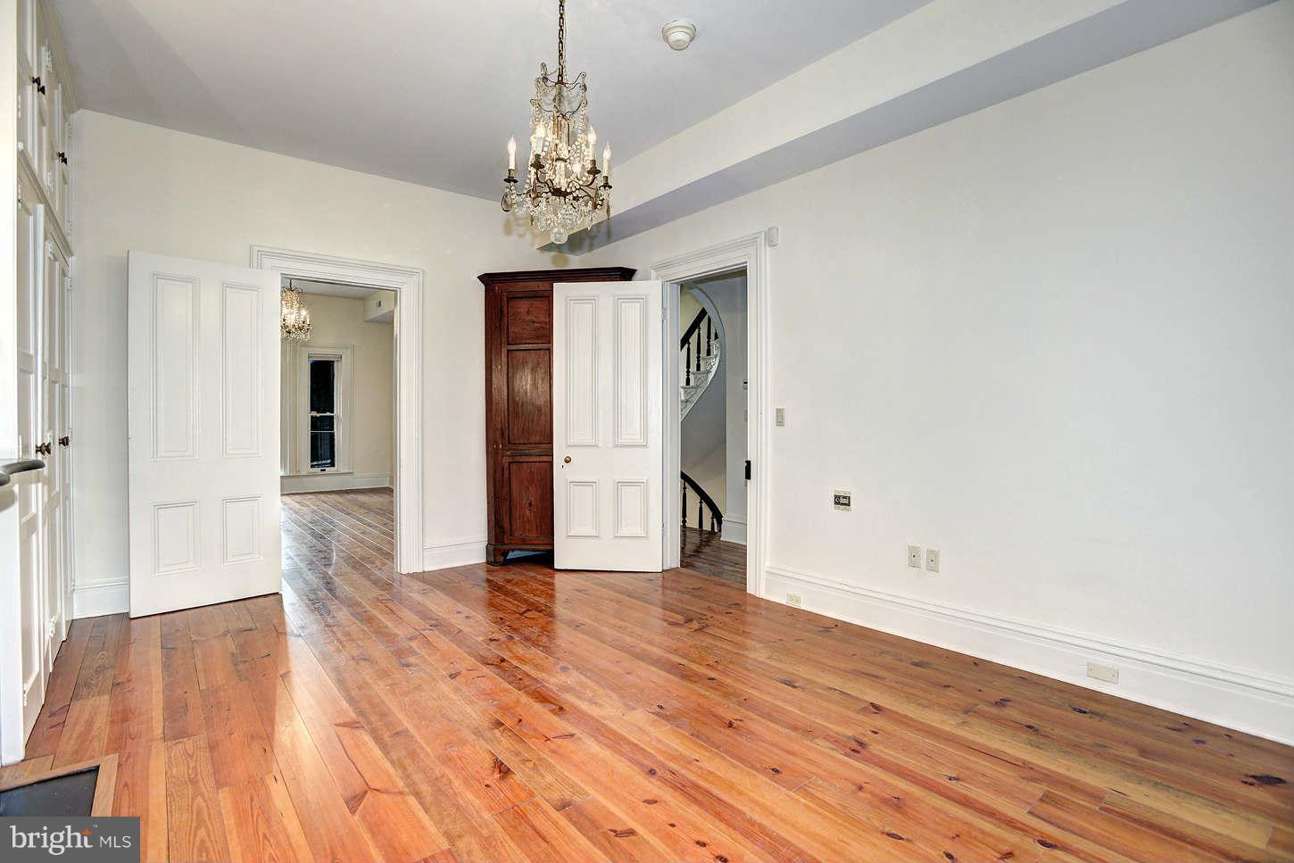 GEORGETOWN - Residential