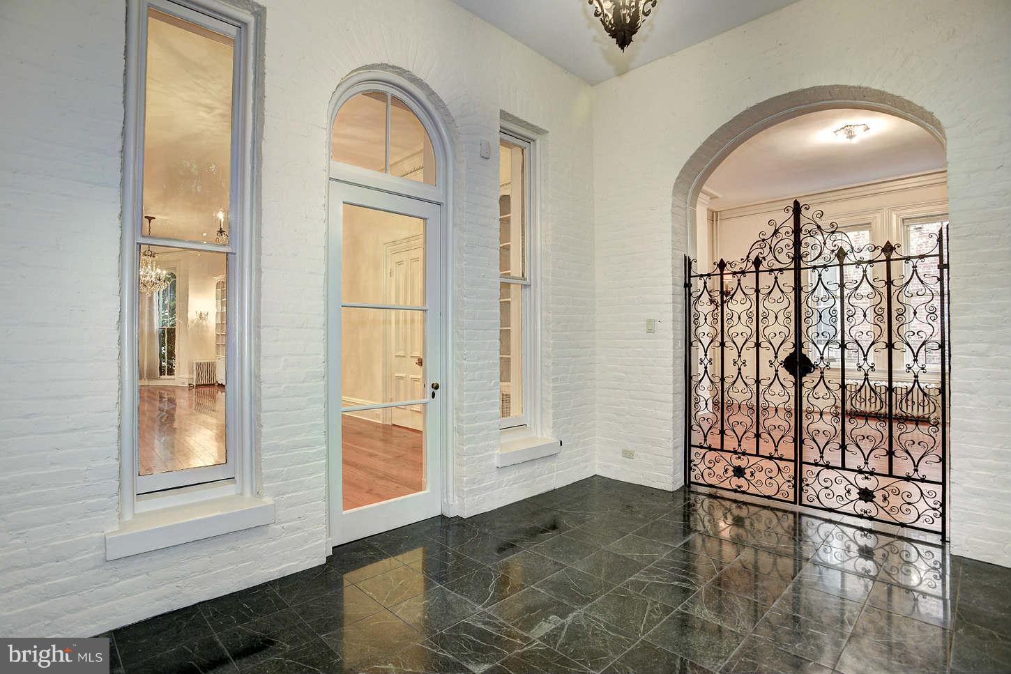 GEORGETOWN - Residential
