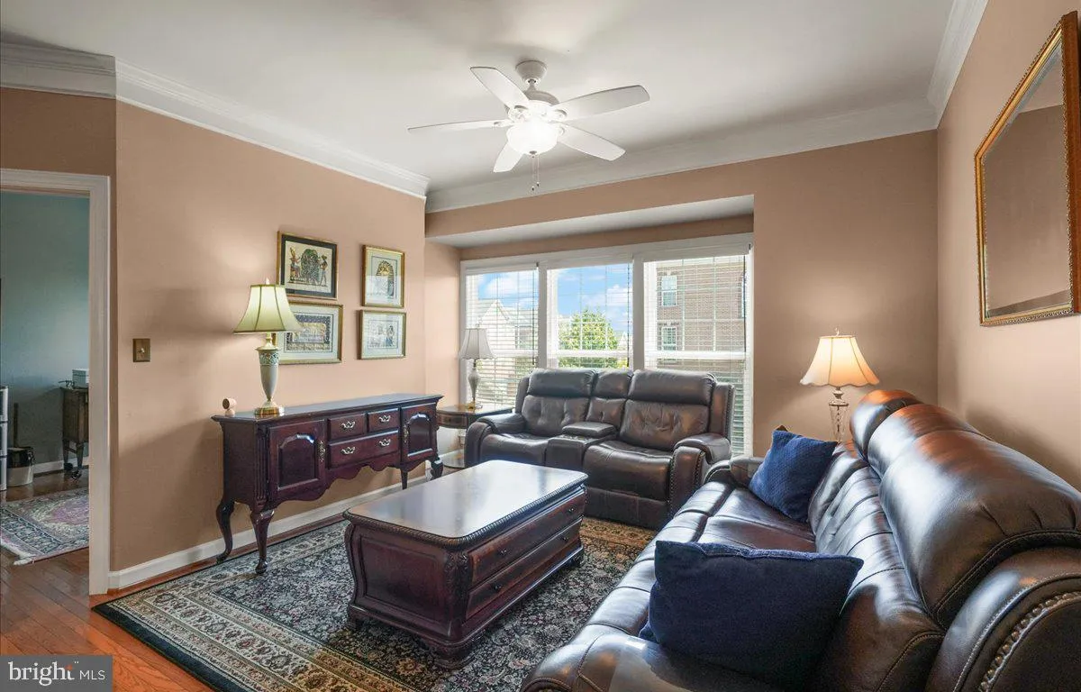 Lorton, Virginia 22079, United States, 3 Bedrooms Bedrooms, ,4 BathroomsBathrooms,Residential,Pending,203503