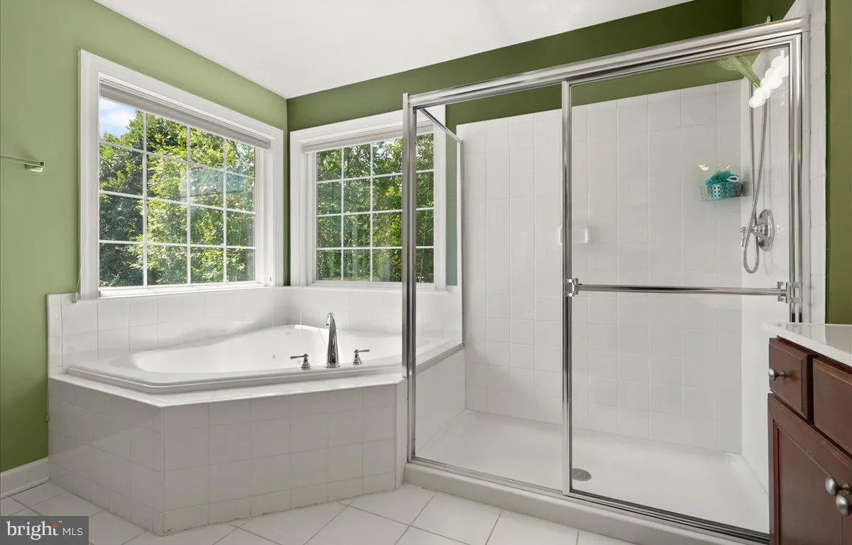 Lorton, Virginia 22079, United States, 3 Bedrooms Bedrooms, ,4 BathroomsBathrooms,Residential,Pending,203503