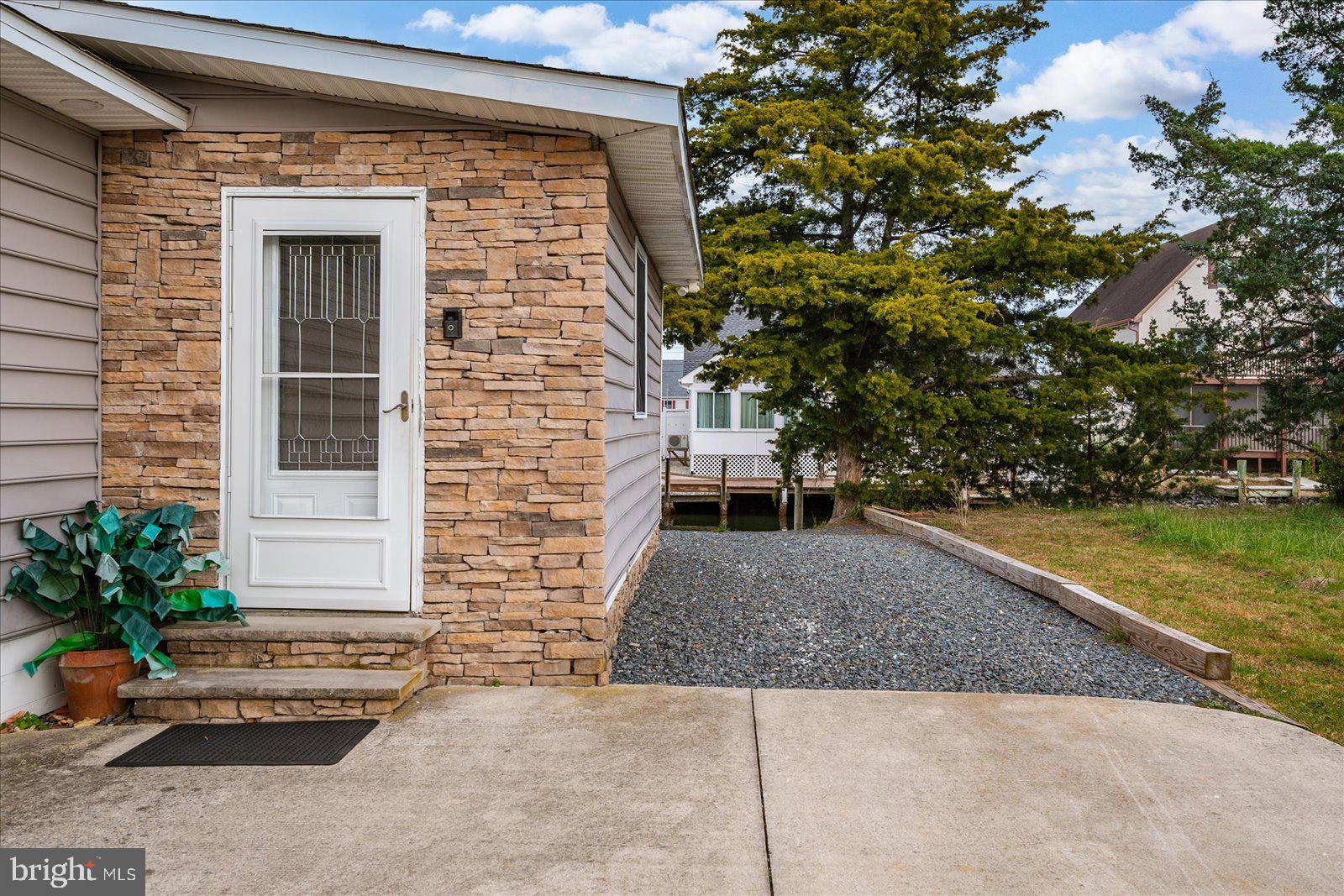 CAPE ISLE OF WIGHT - Residential