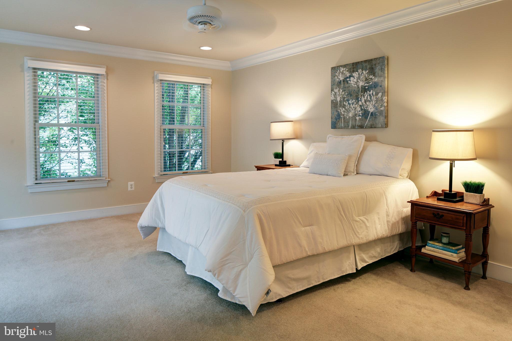 MURRAY HILL - Residential