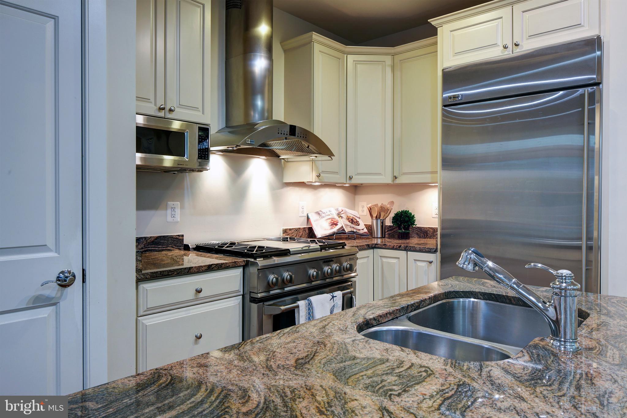 MURRAY HILL - Residential