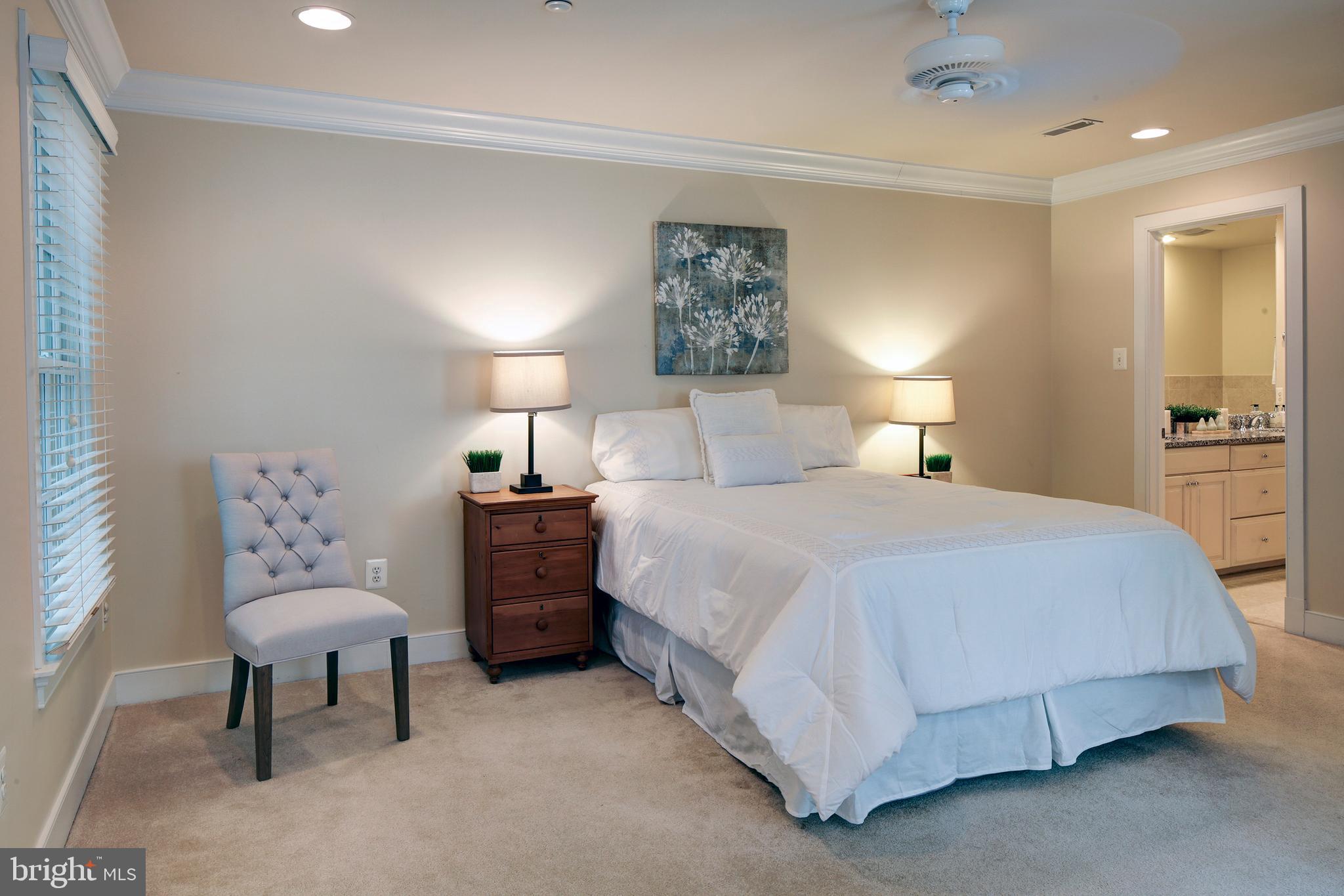 MURRAY HILL - Residential