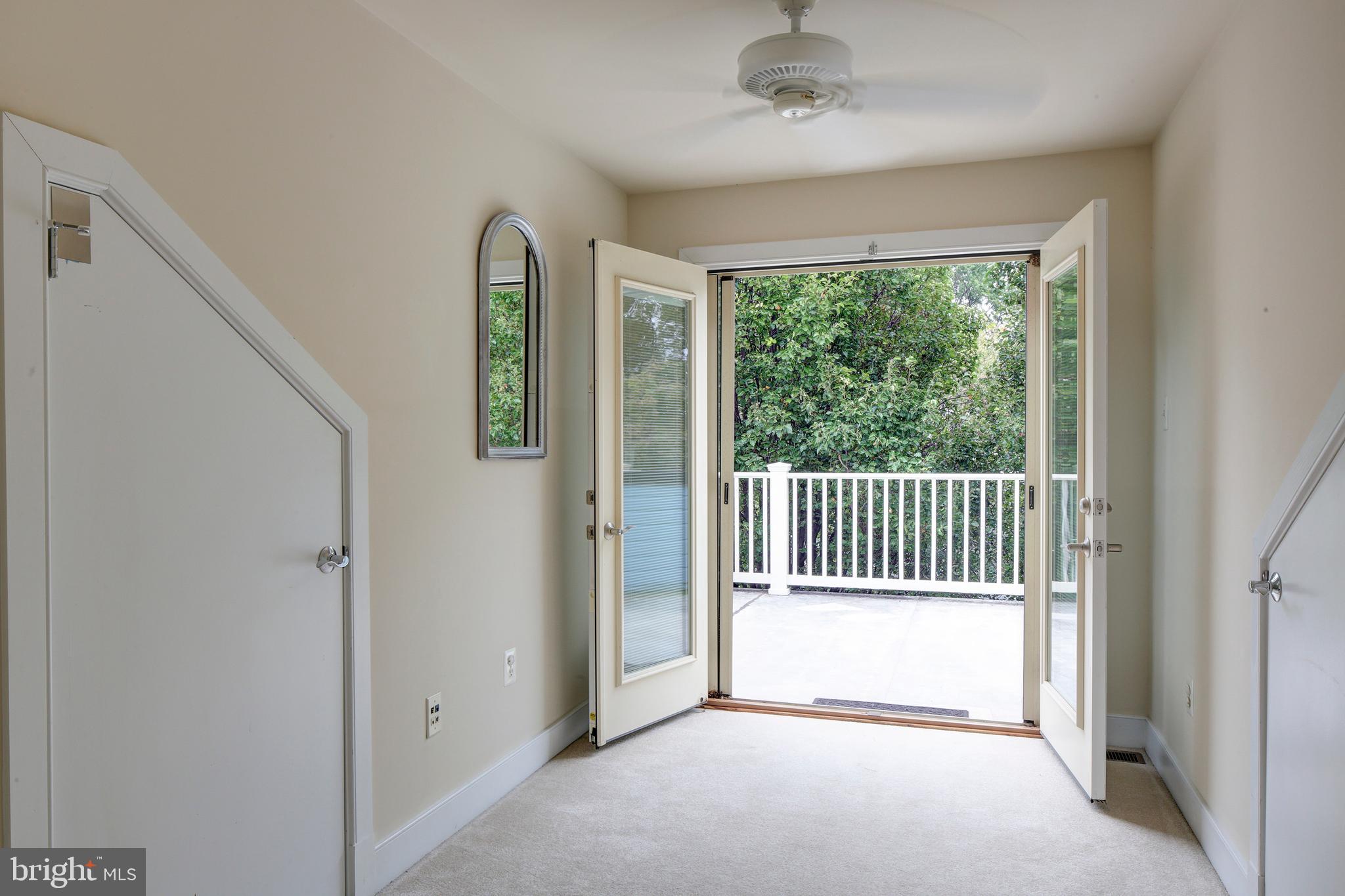 MURRAY HILL - Residential