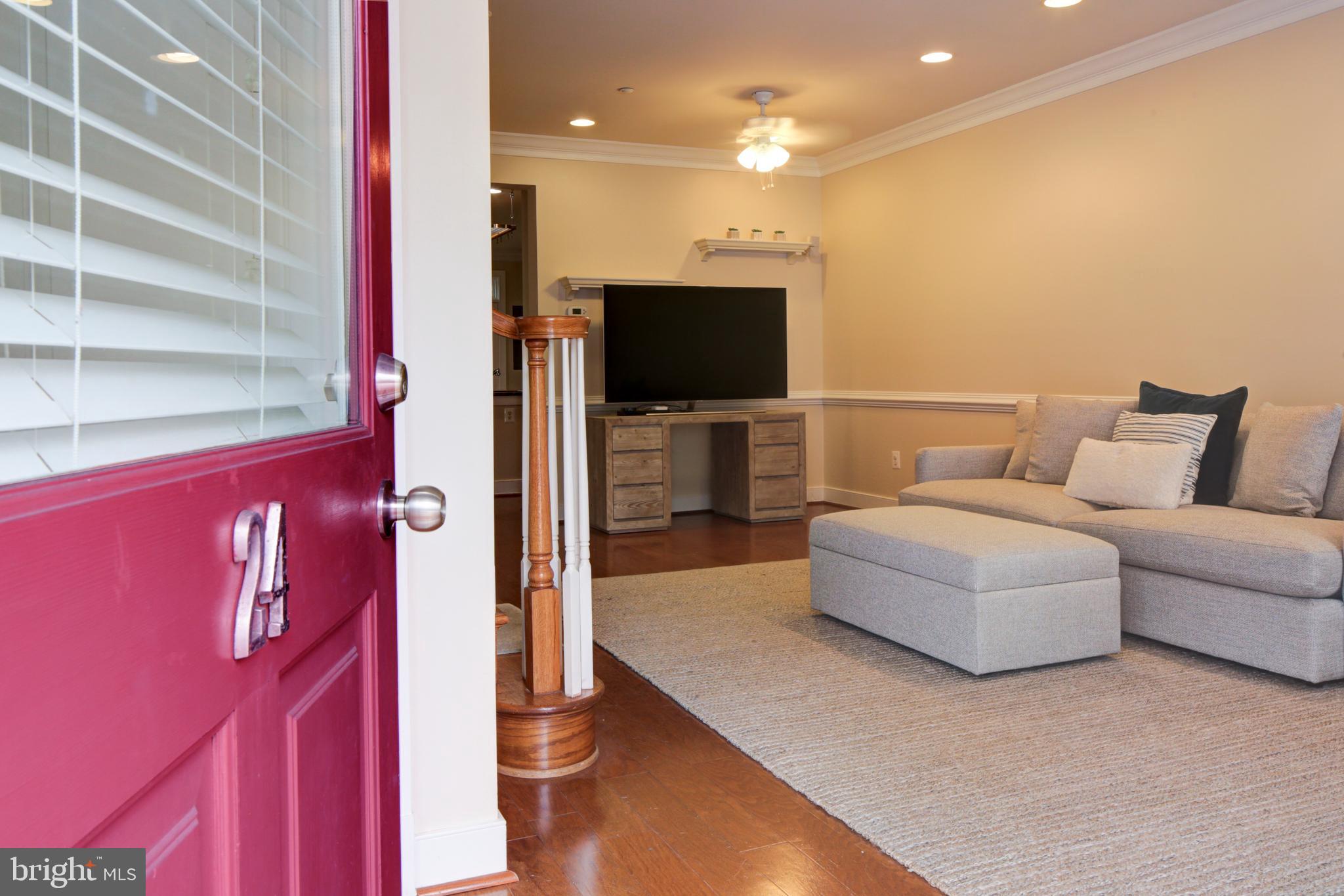 MURRAY HILL - Residential