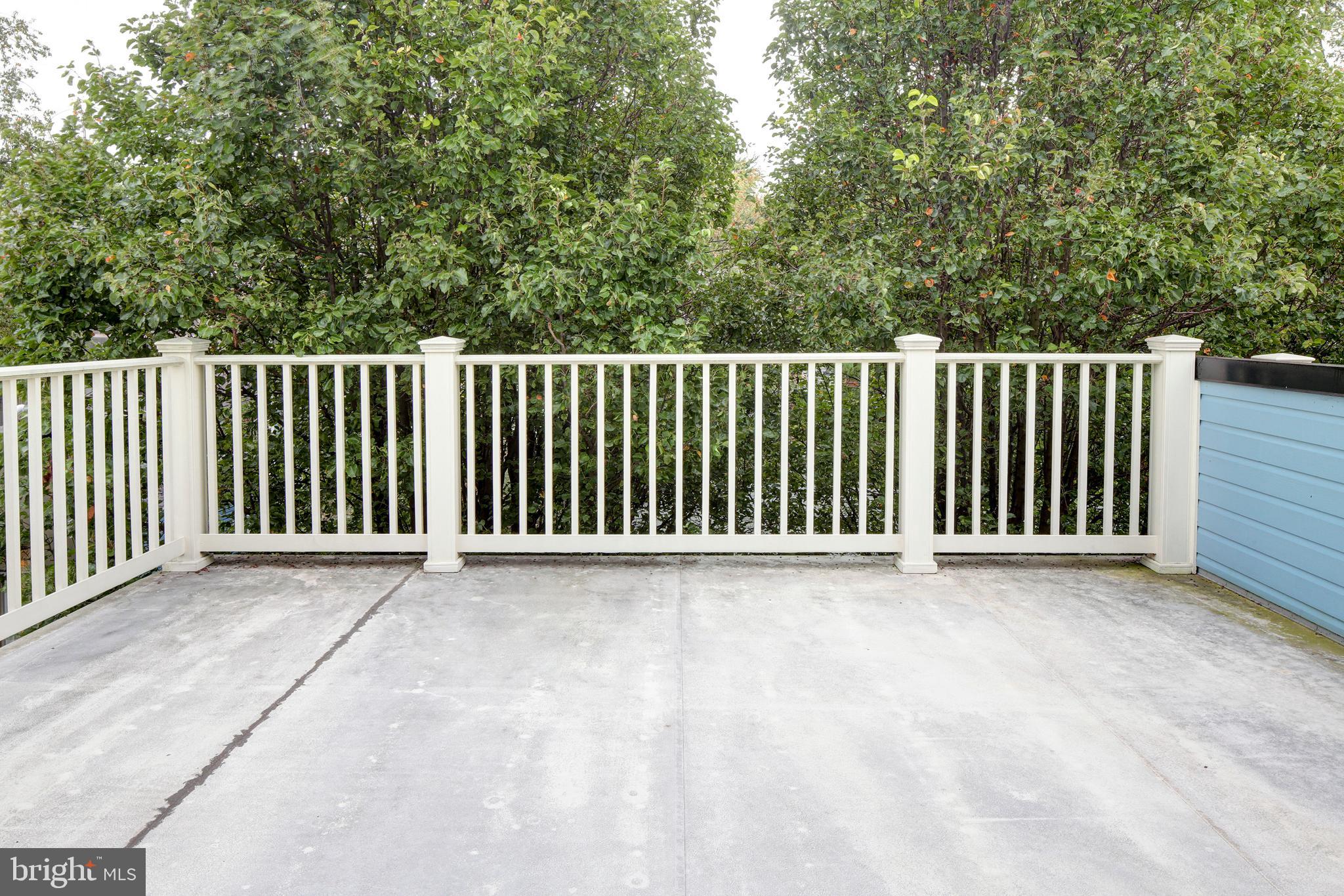 MURRAY HILL - Residential